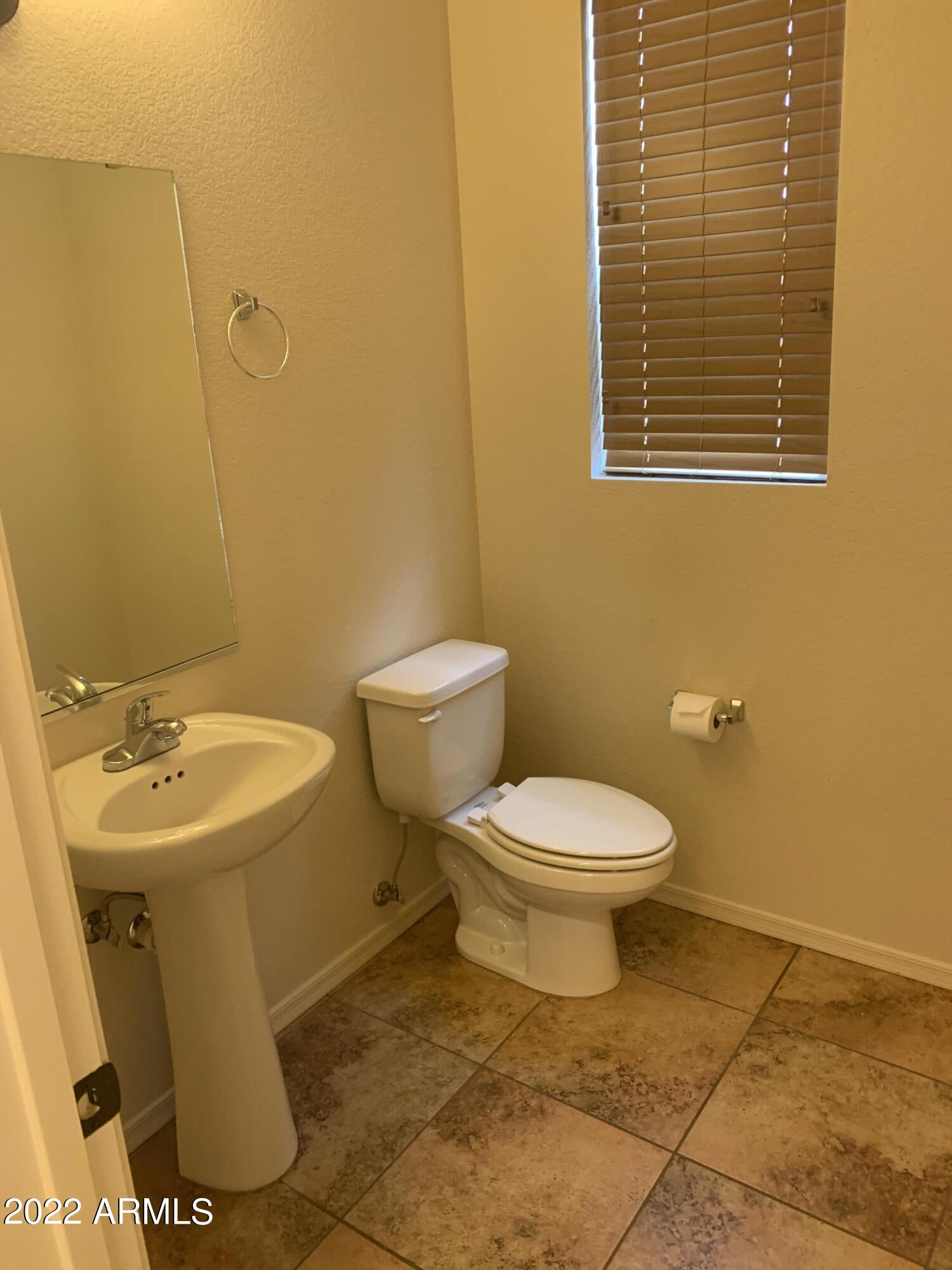 SUMMIT HEIGHTS - Residential Lease