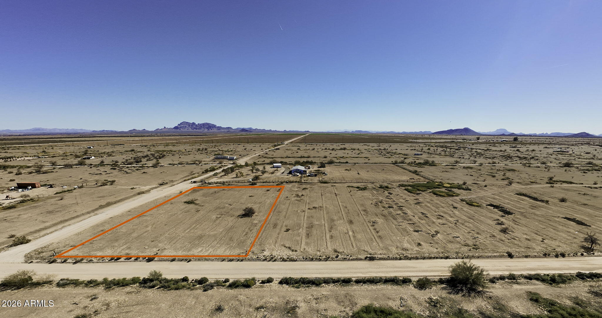 Build your dream home on this 1.002-acre lot in Harquahala Ranches 3 in Tonopah, AZ. Zoned R-43 (1 home per acre), this property allows custom or manufactured homes and offers peaceful rural living with wide-open desert views. Located in a growing West Valley corridor with strong recent activity and future development potential. Ideal for homeowners or investors.  Nearby access to APS electric and Global Water. Buyer to verify service availability.