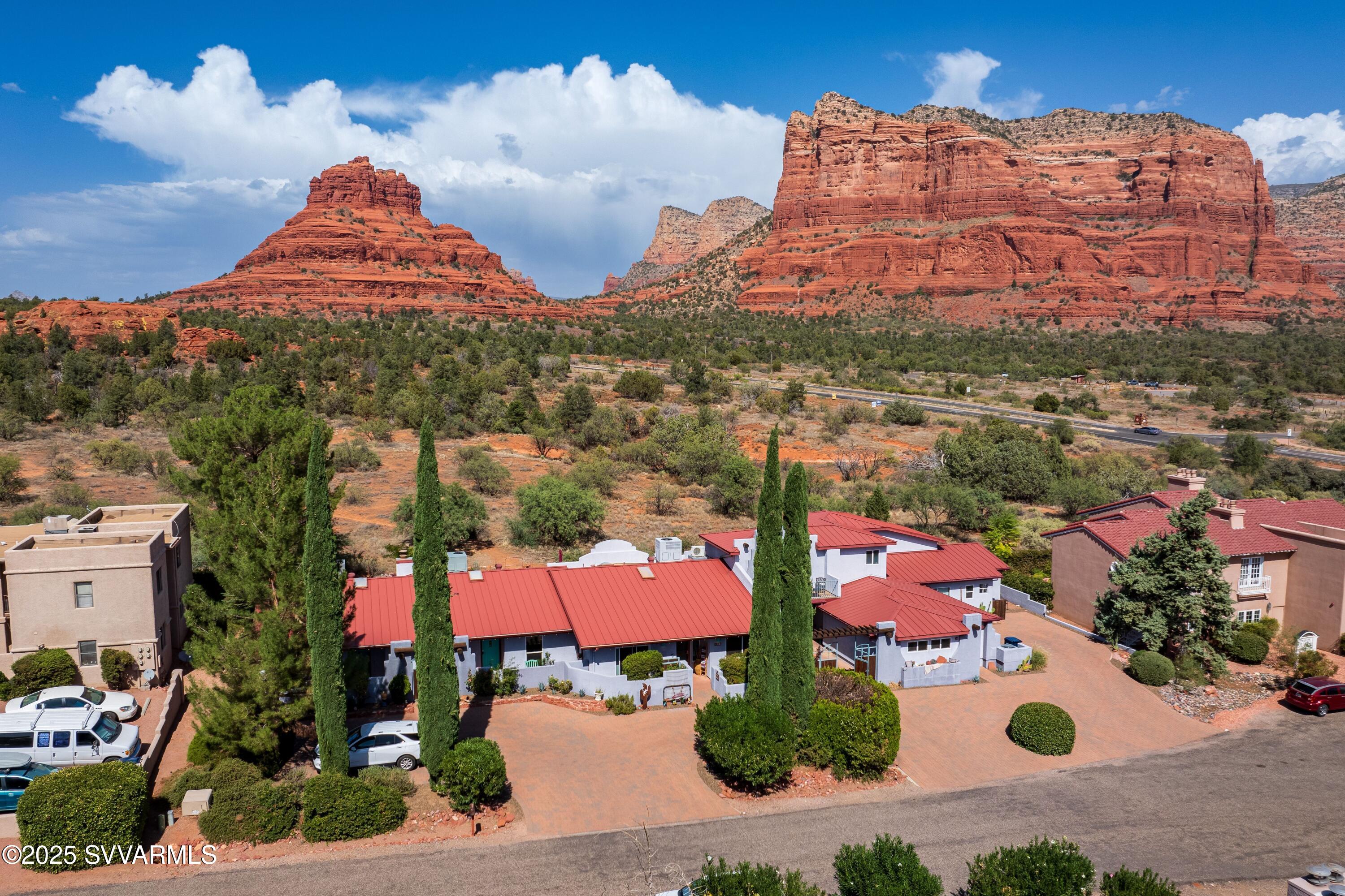 Bell Rock Plaza - Residential
