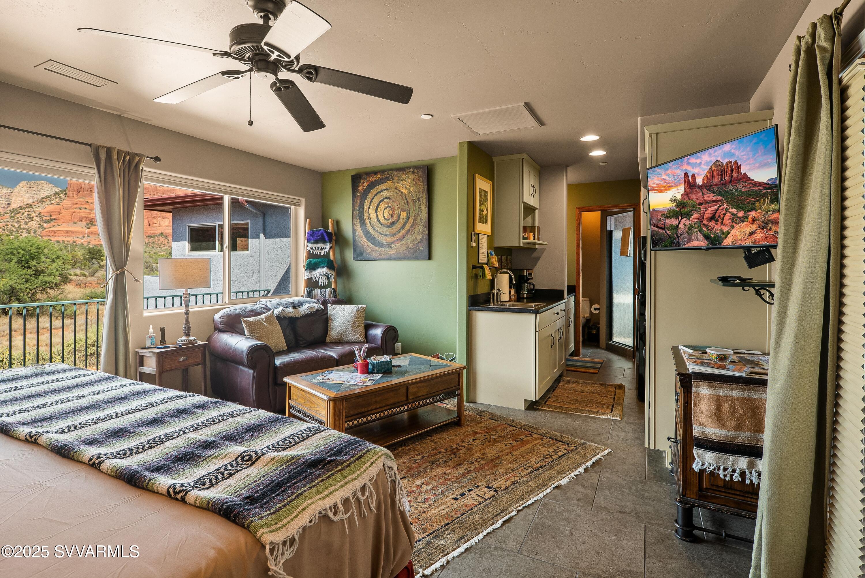 Bell Rock Plaza - Residential