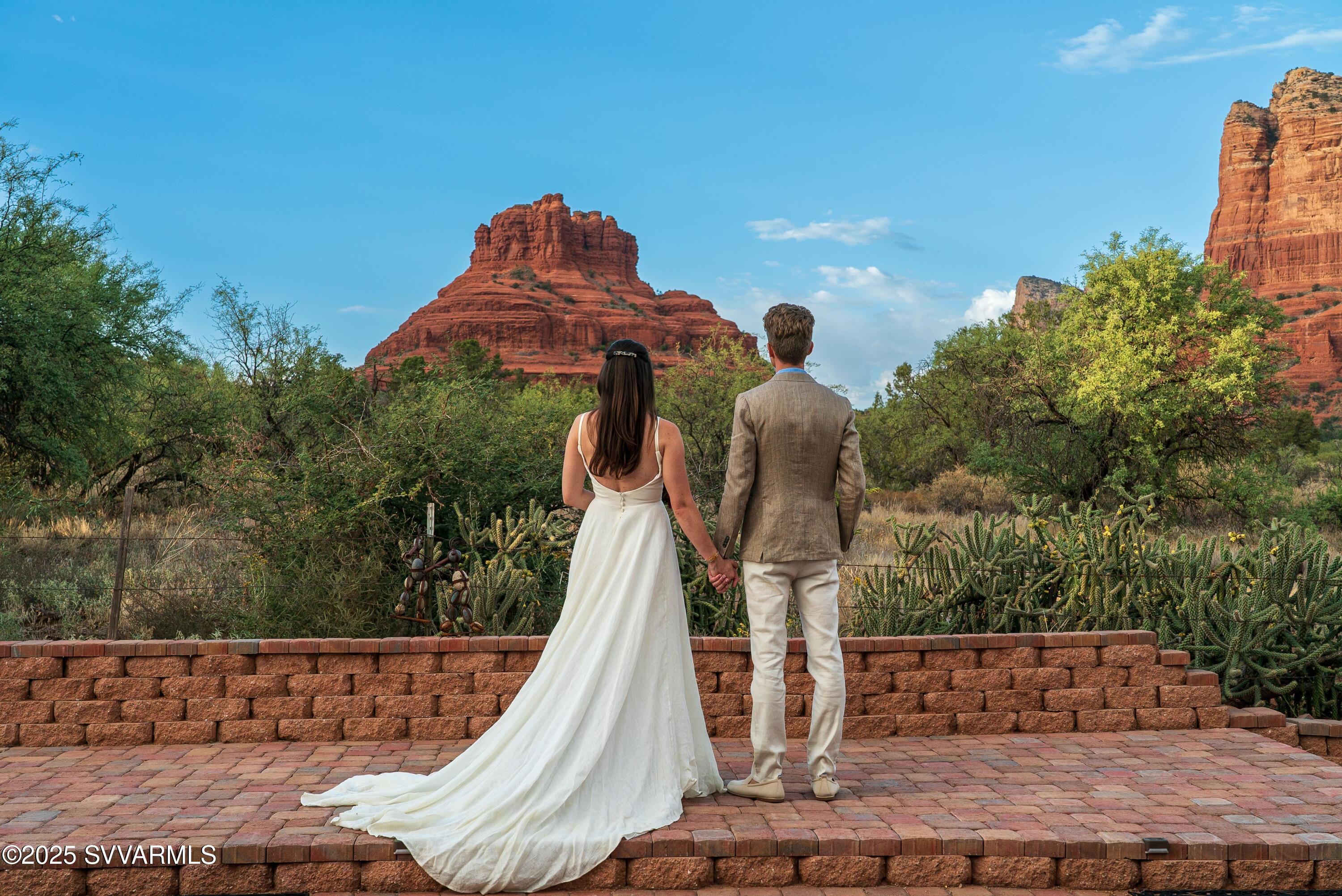 Bell Rock Plaza - Residential
