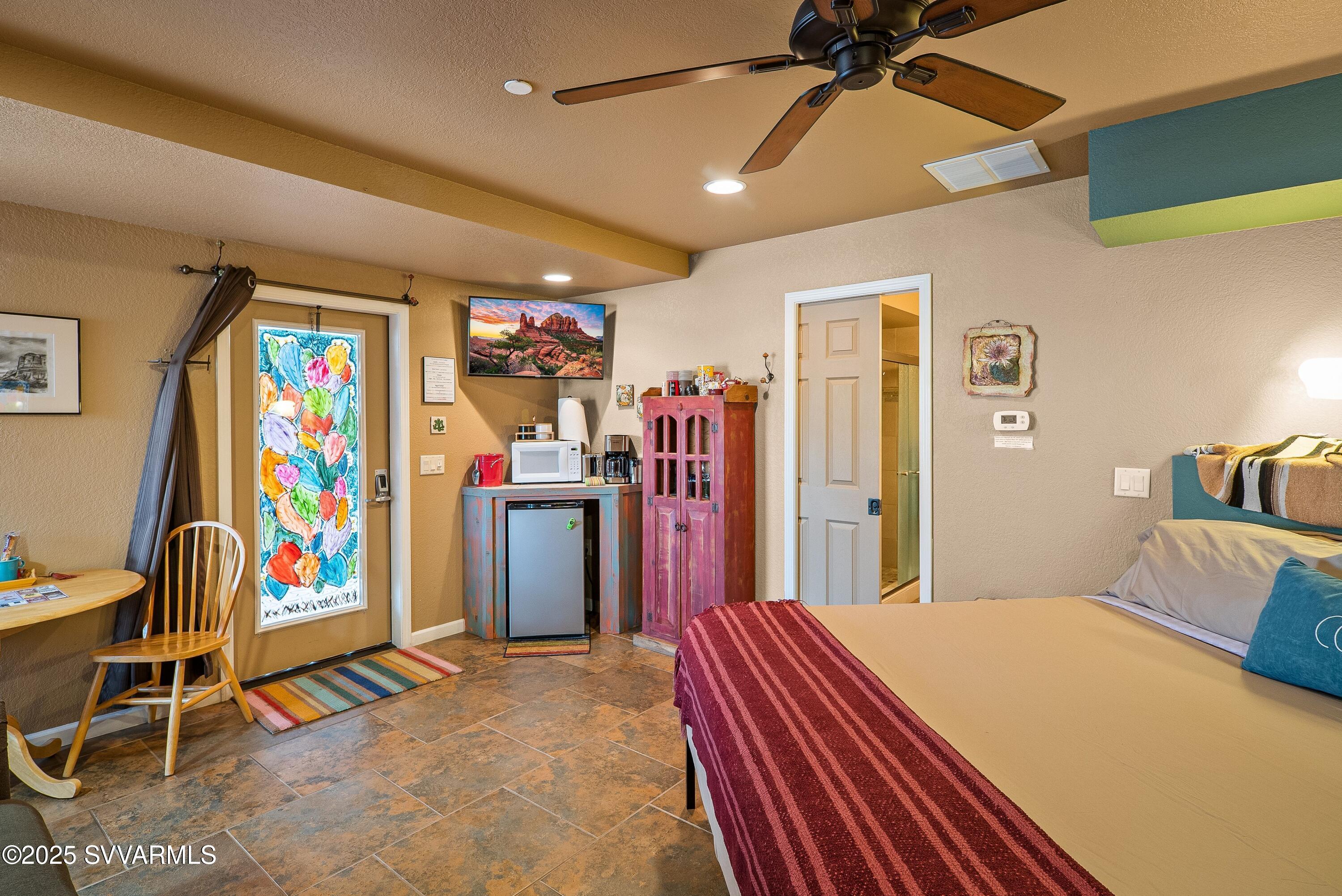 Bell Rock Plaza - Residential
