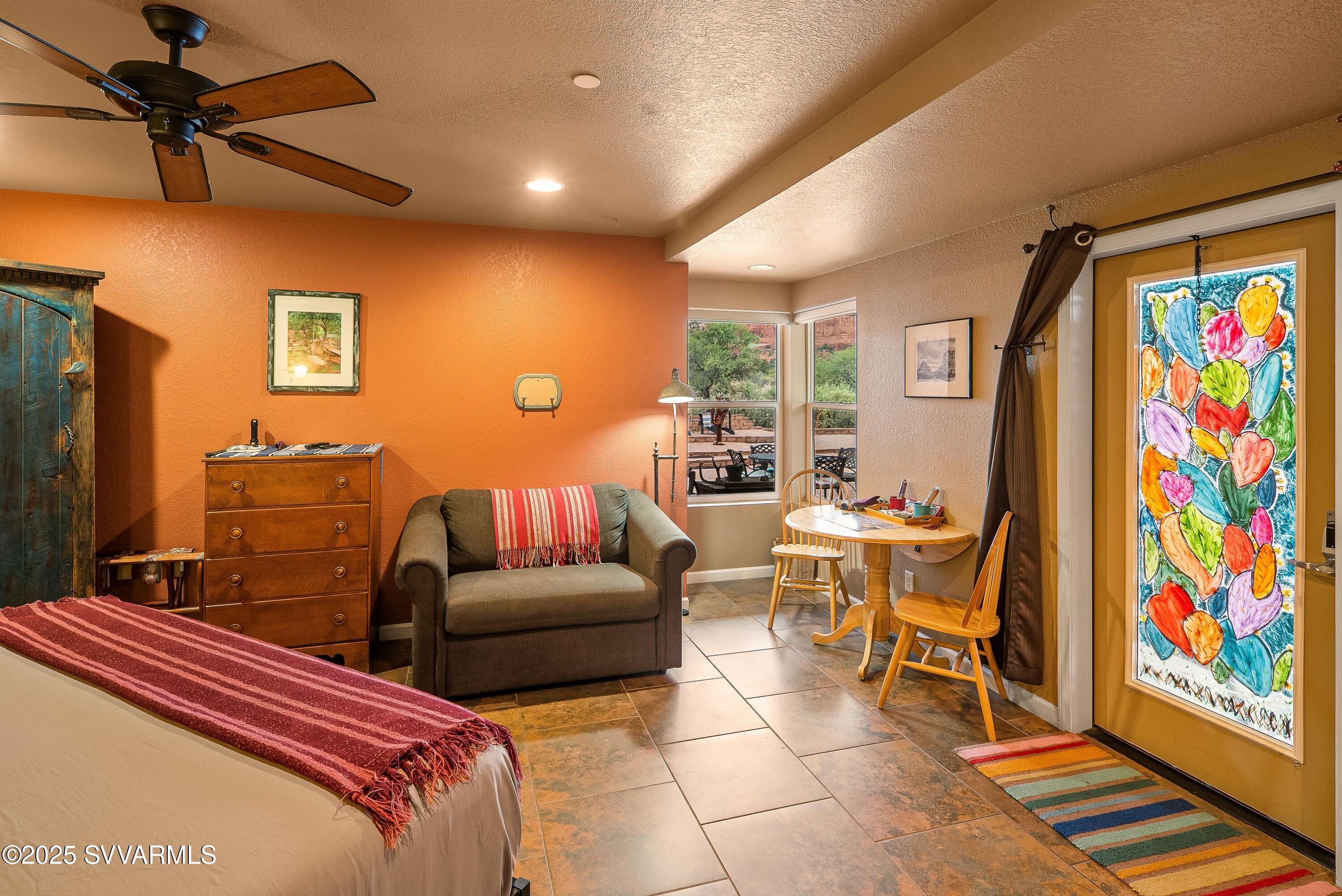 Bell Rock Plaza - Residential
