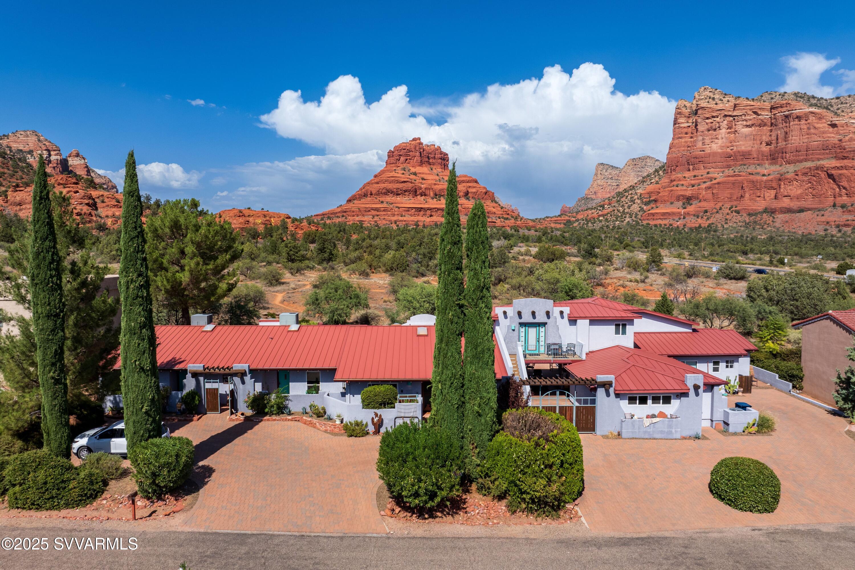 Bell Rock Plaza - Residential