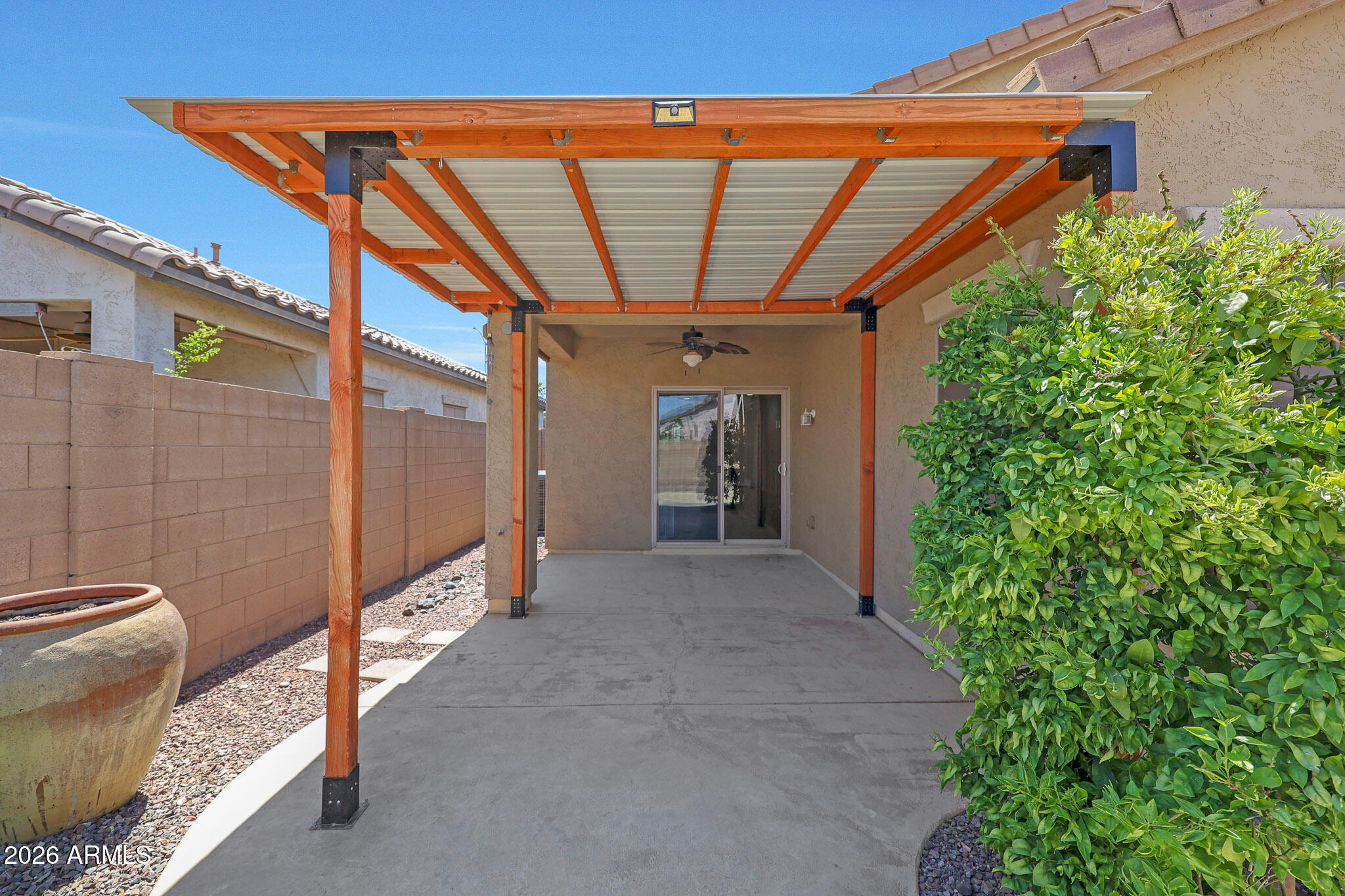 MOUNTAIN HORIZONS UNIT 8 - Residential