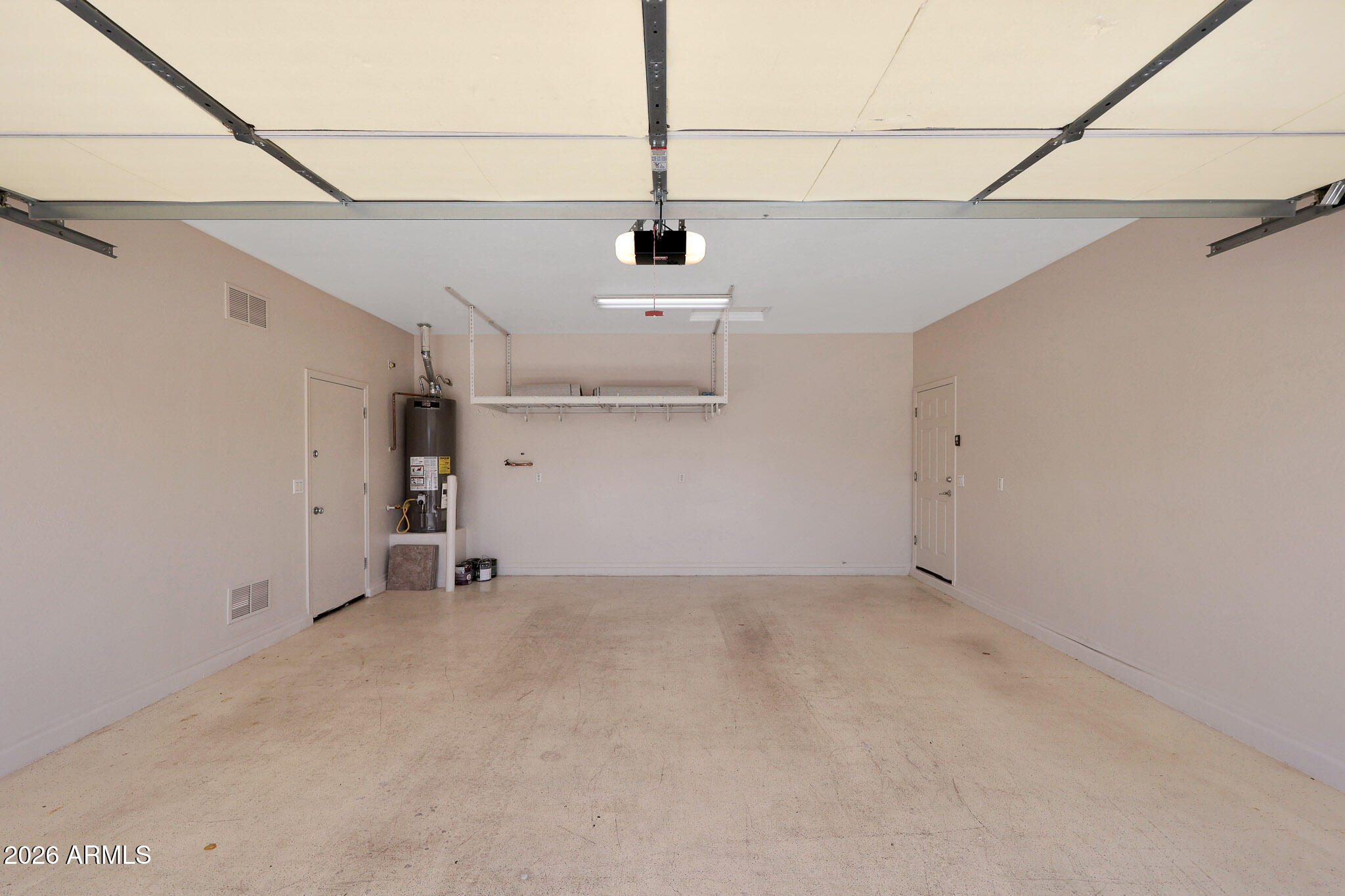 MOUNTAIN HORIZONS UNIT 8 - Residential