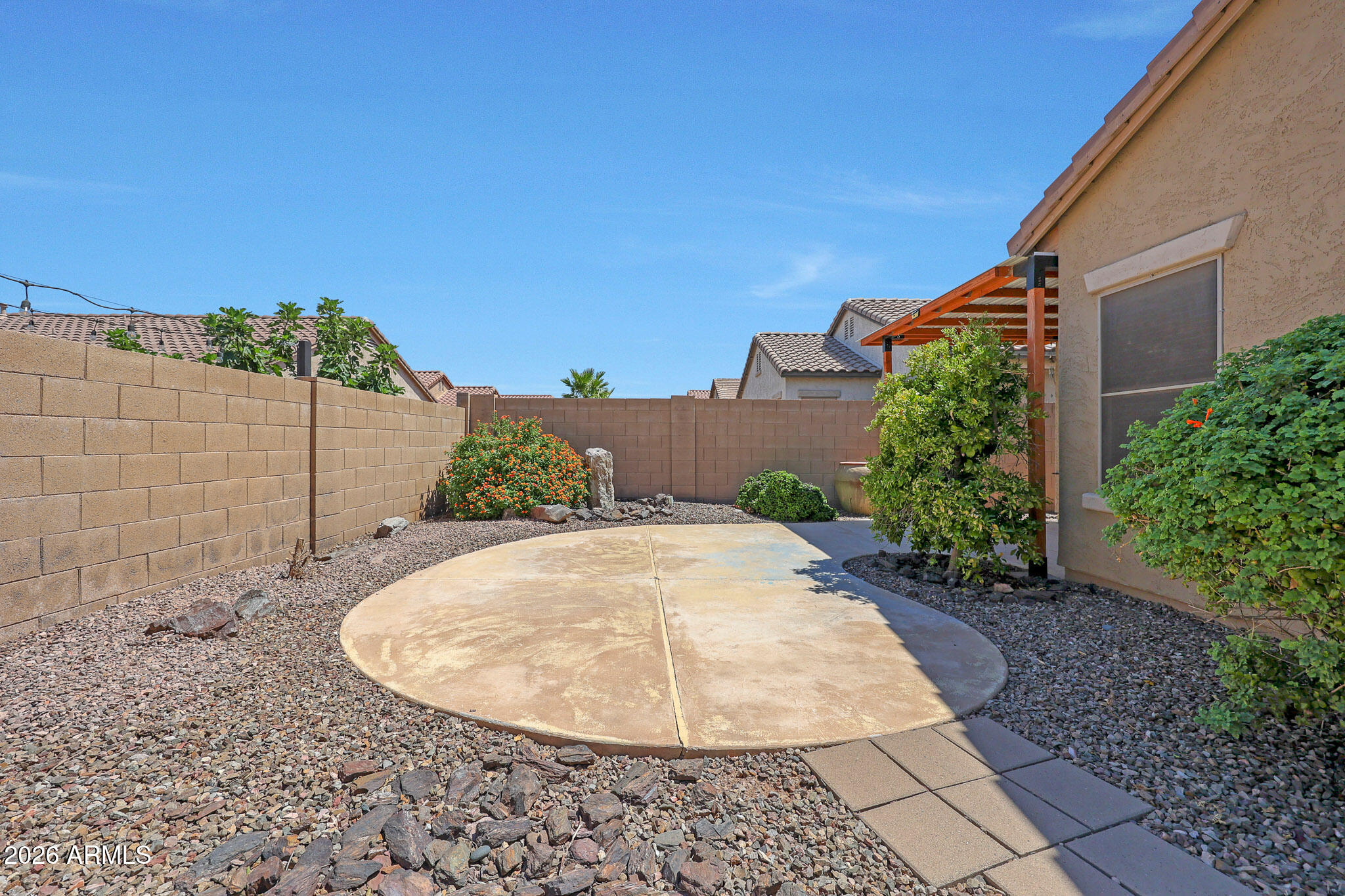 MOUNTAIN HORIZONS UNIT 8 - Residential