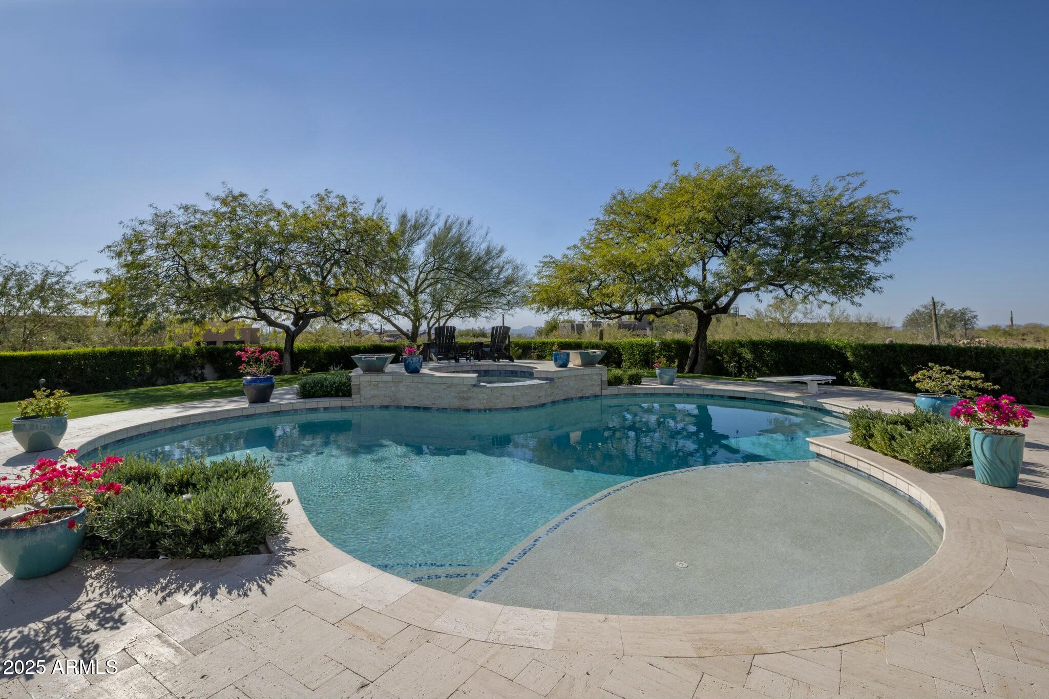 LADERA VISTA - Residential