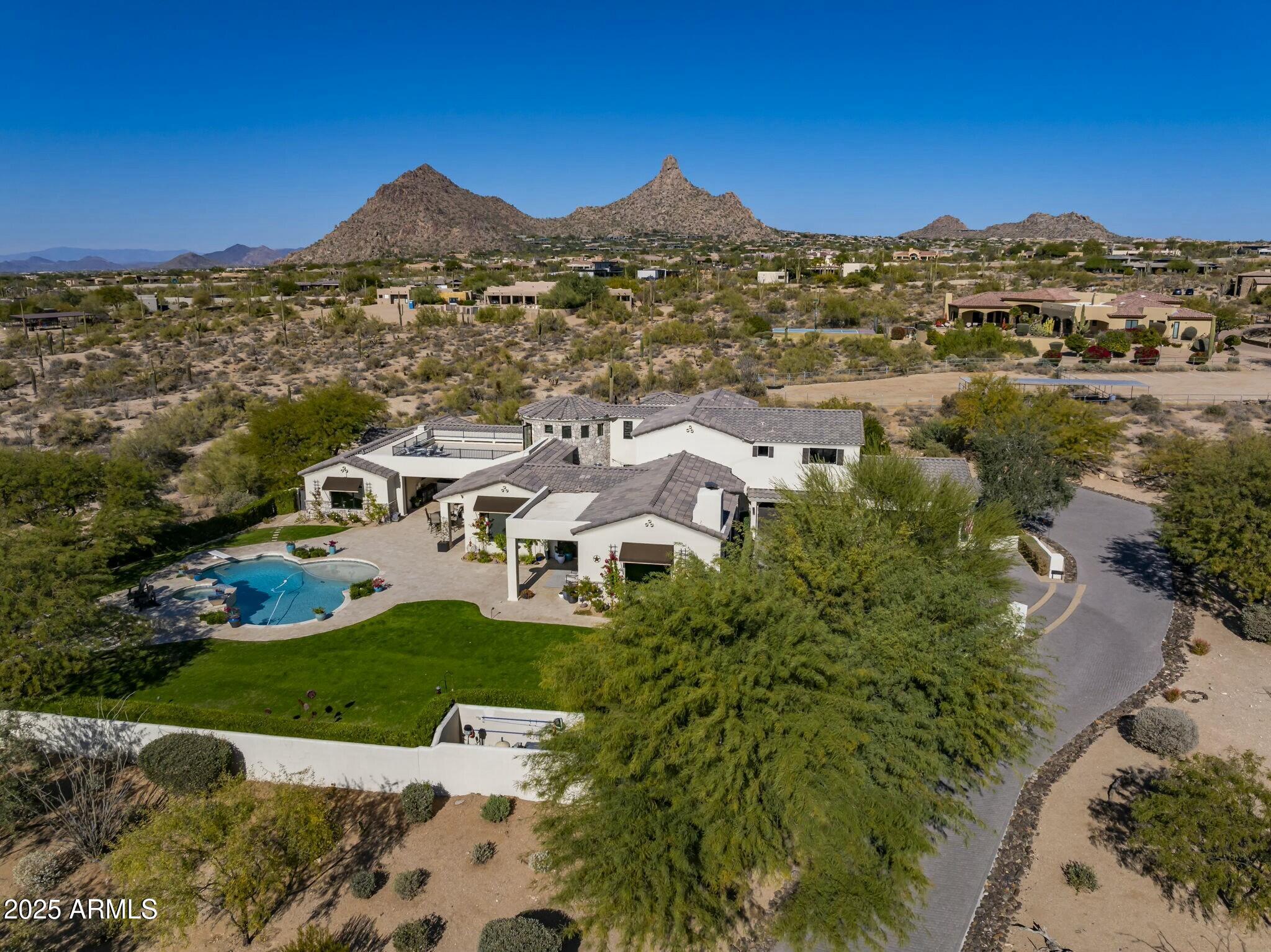 LADERA VISTA - Residential