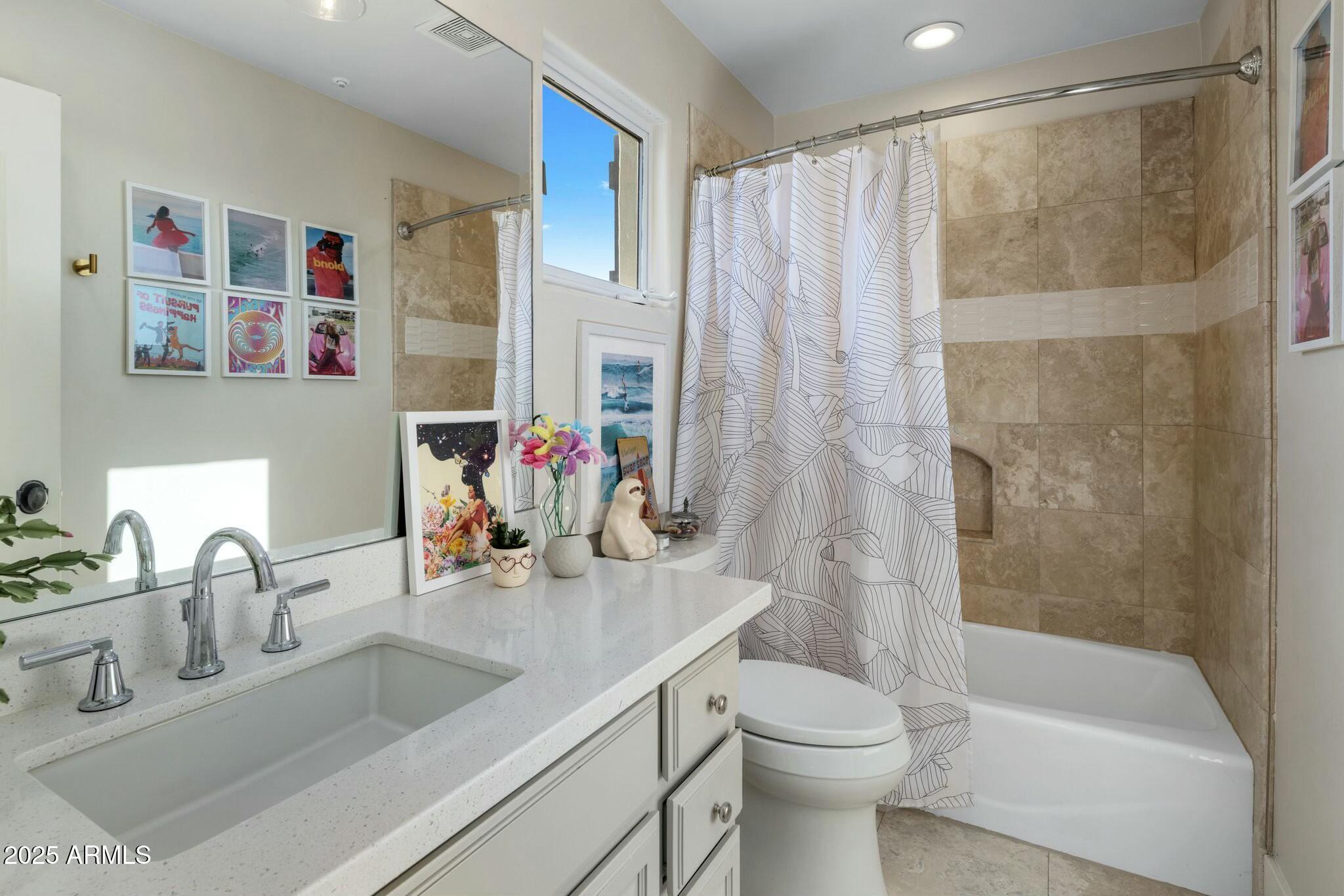 LADERA VISTA - Residential