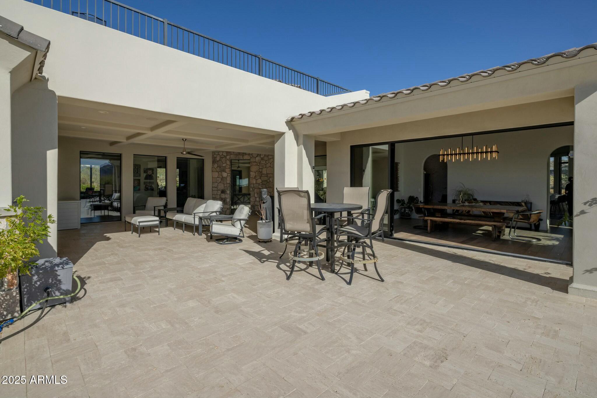 LADERA VISTA - Residential