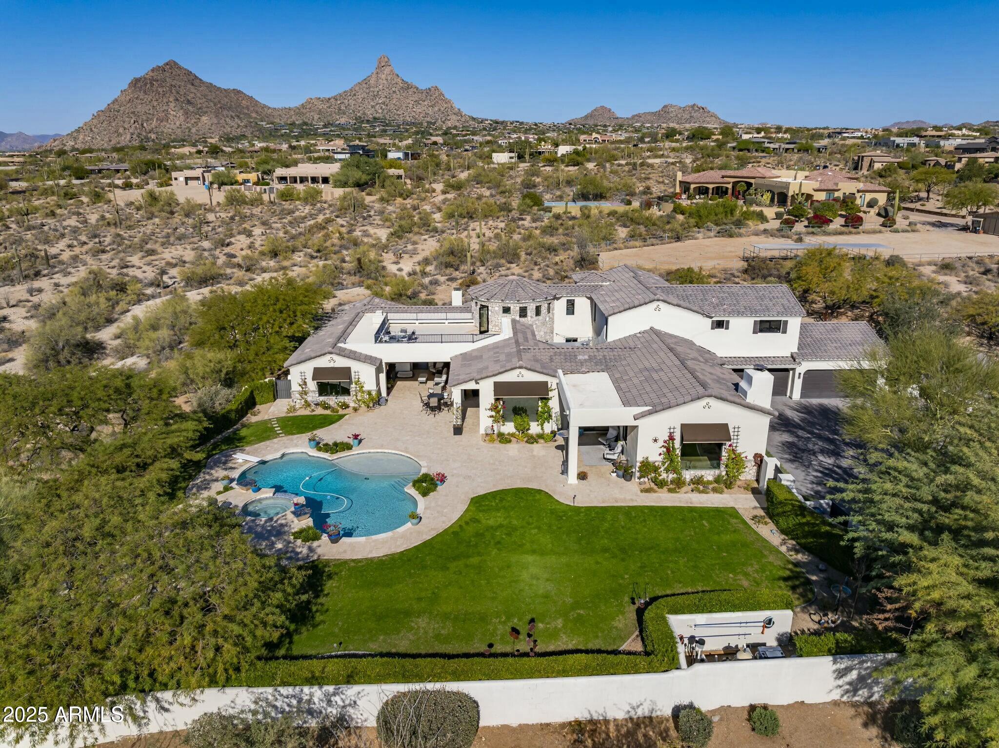LADERA VISTA - Residential
