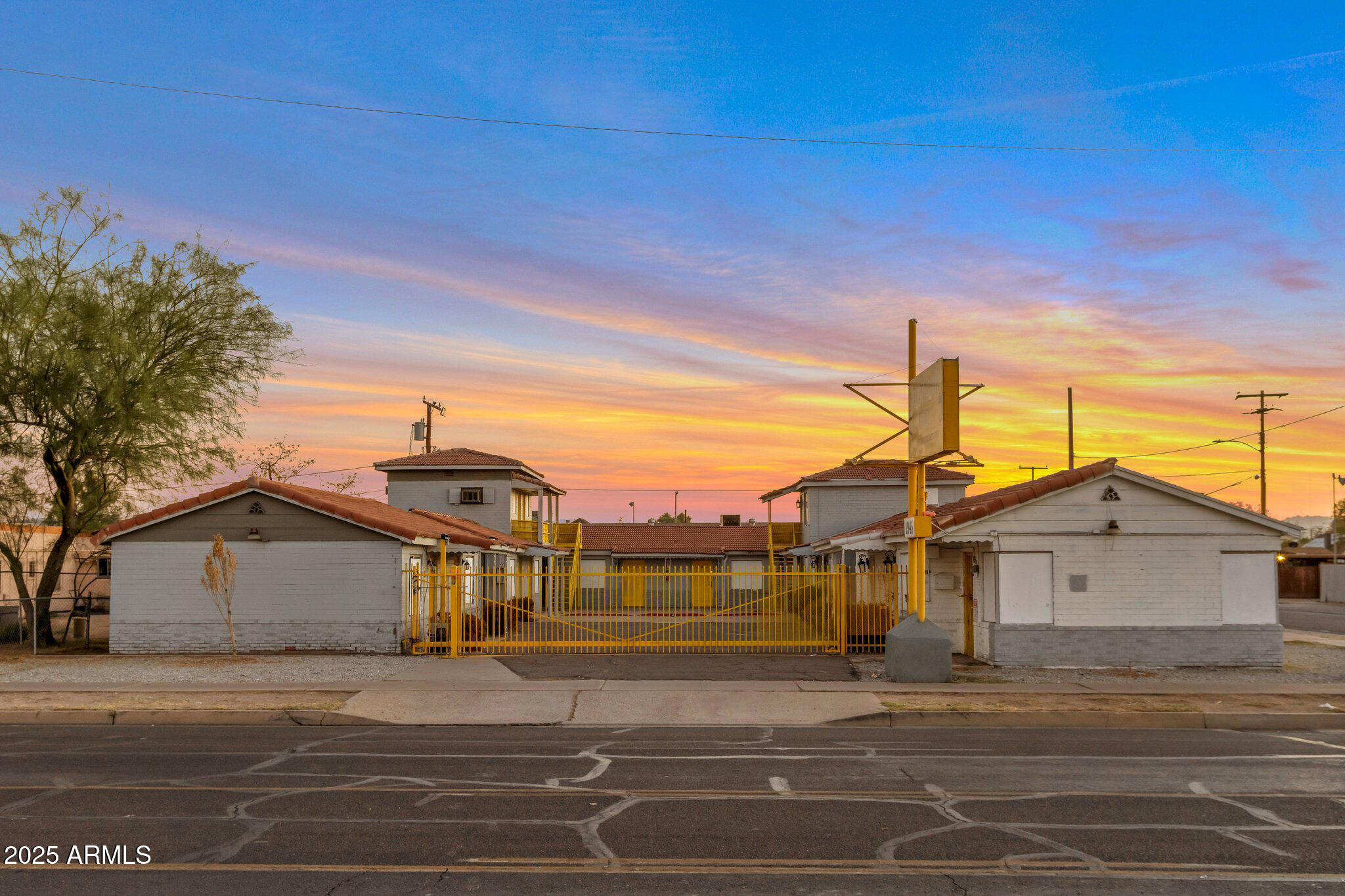 CAPITOL ADDITION - Residential Income