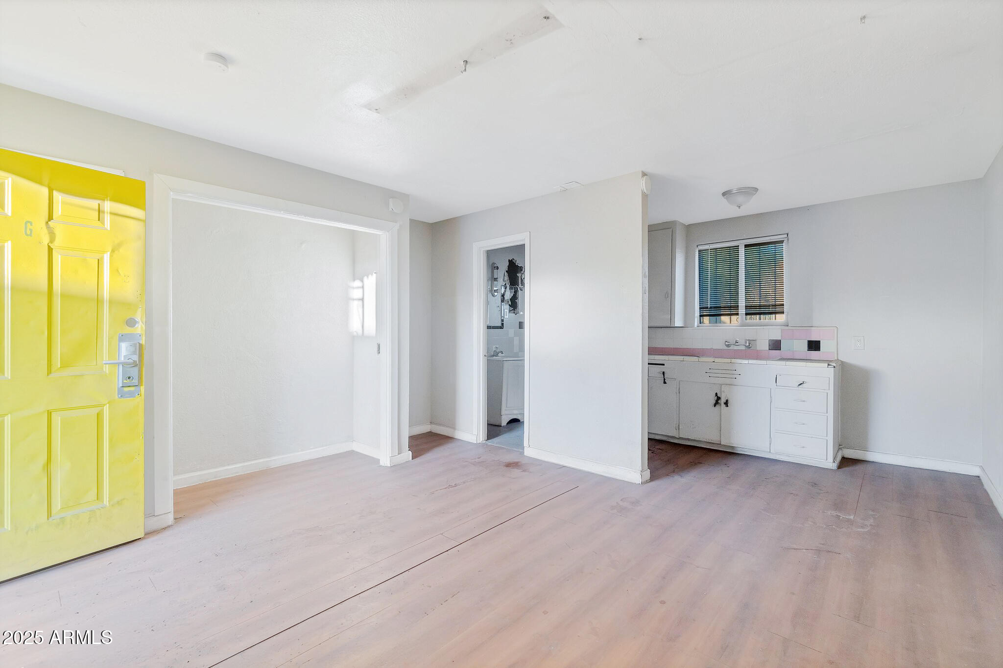 CAPITOL ADDITION - Residential Income