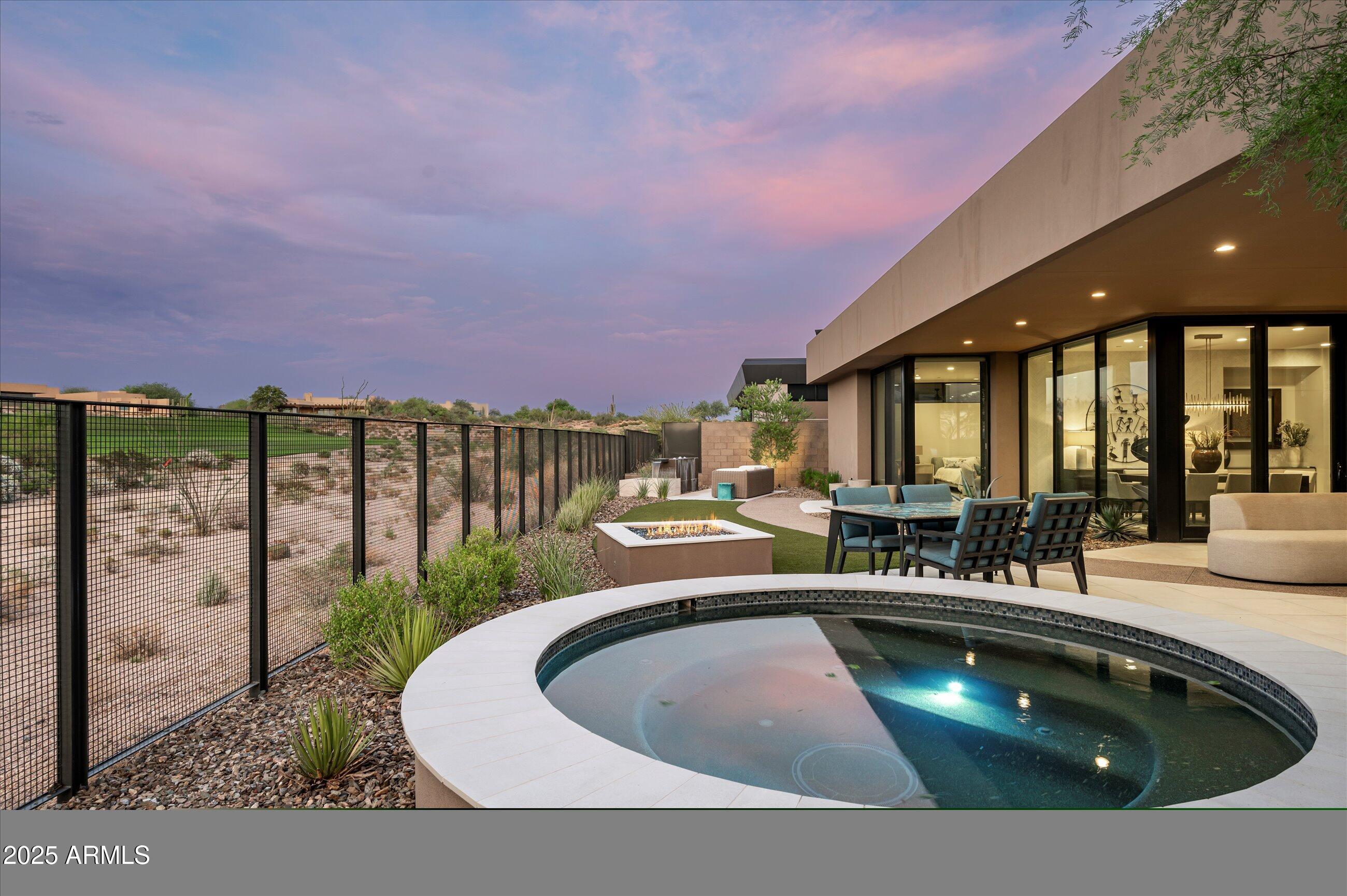 DESERT MOUNTAIN - Residential