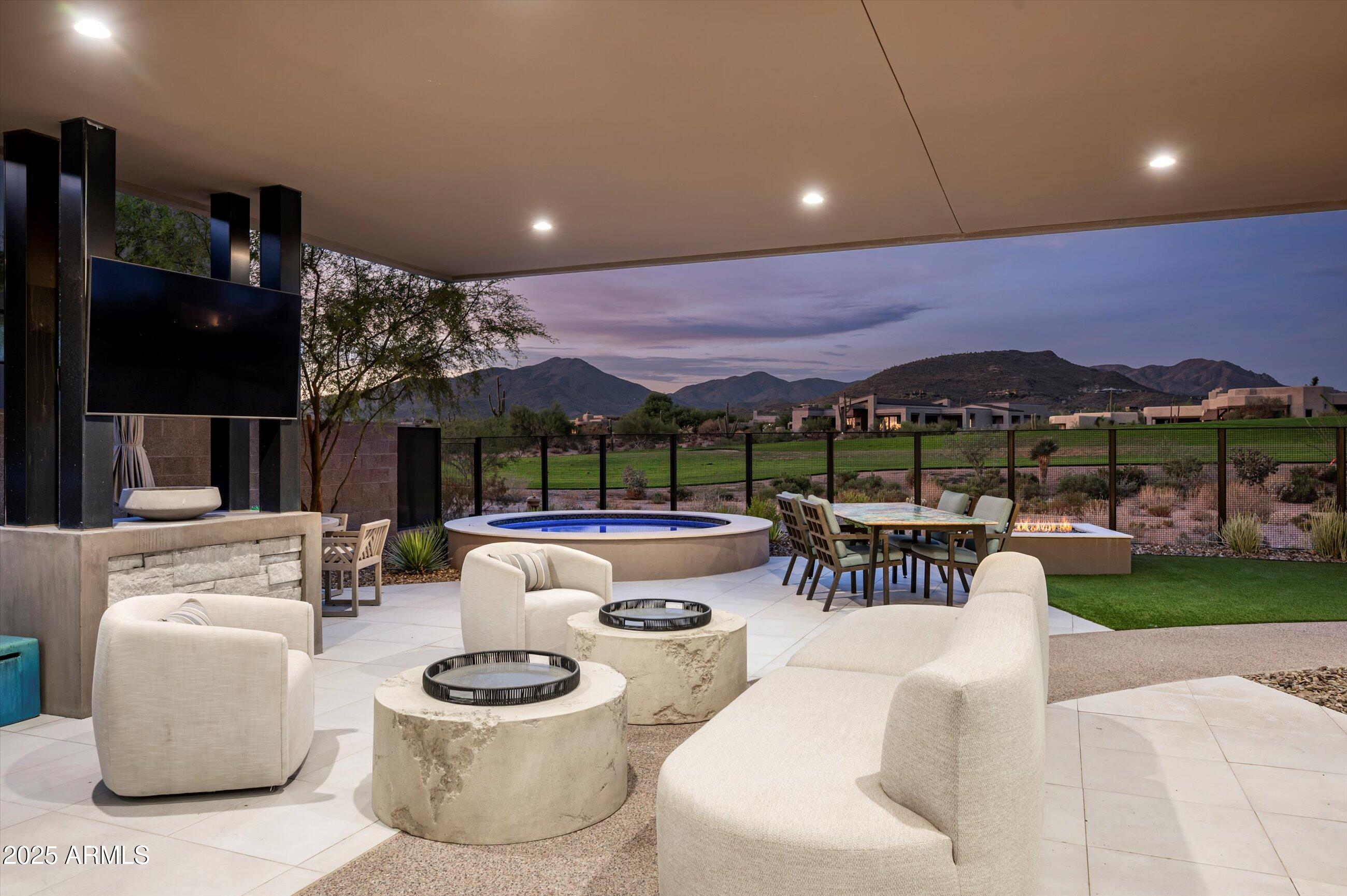 DESERT MOUNTAIN - Residential