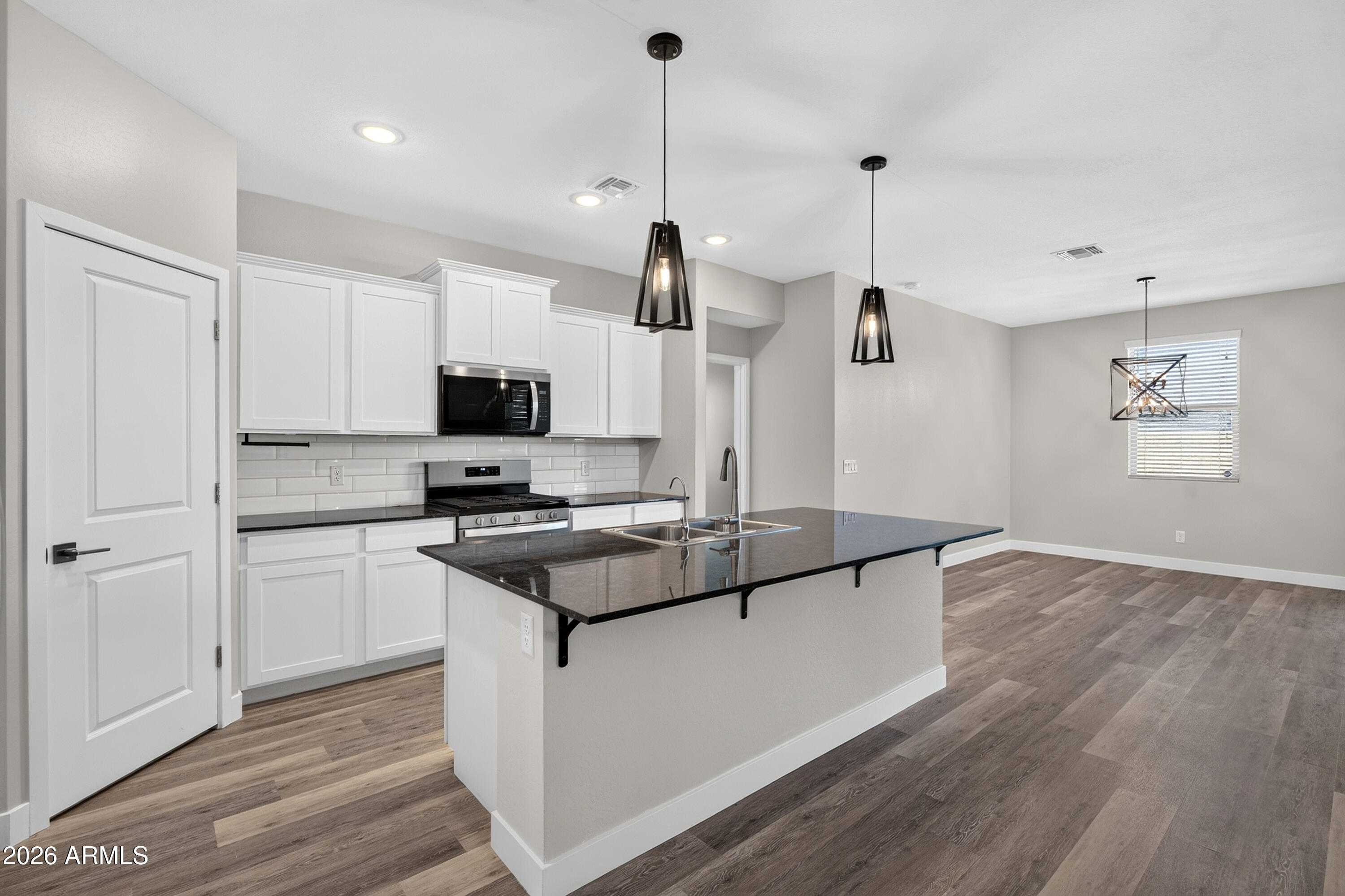 RE-PLAT OF PARCEL 19 AT HOMESTEAD NORTH - Residential