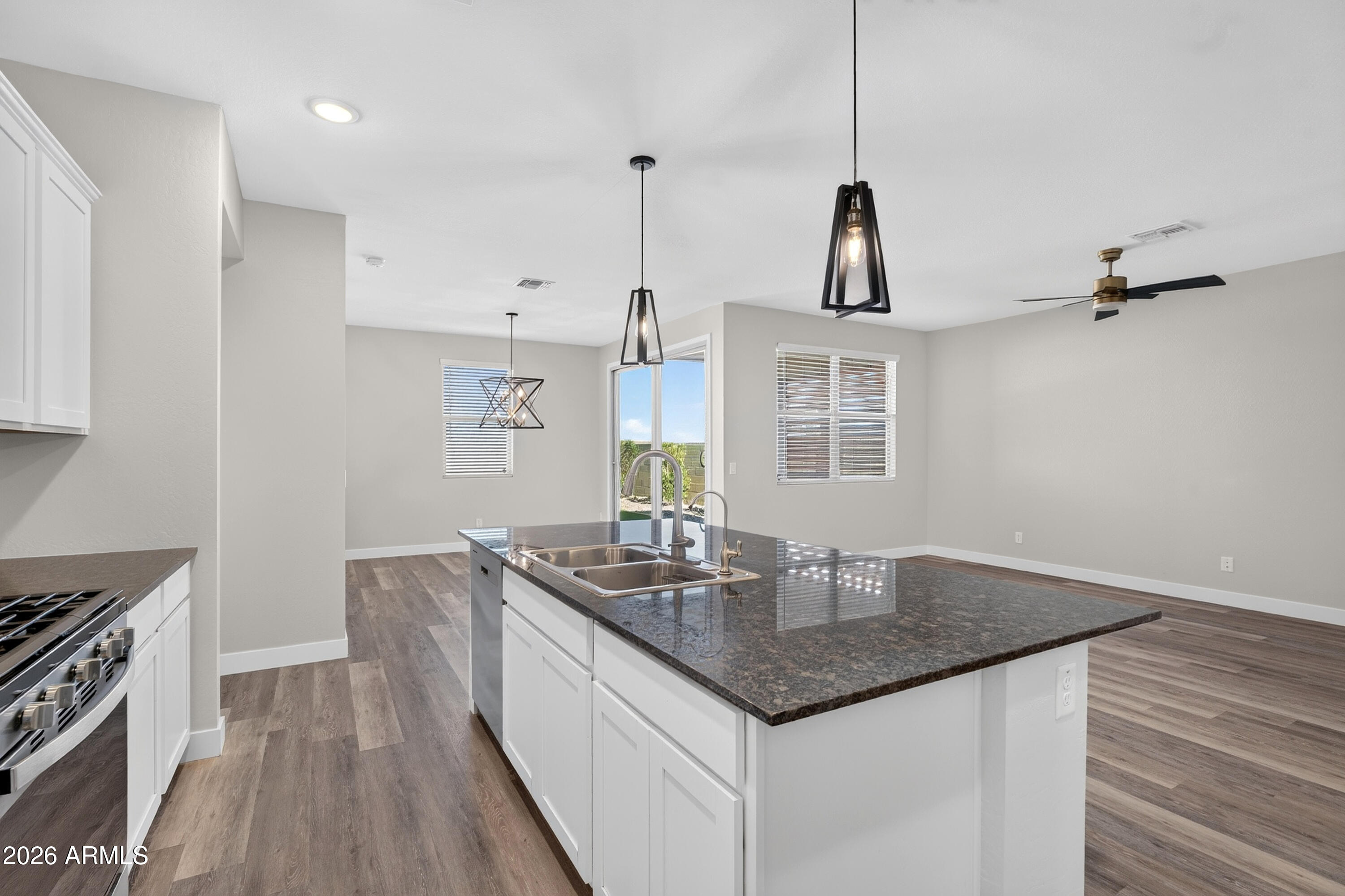 RE-PLAT OF PARCEL 19 AT HOMESTEAD NORTH - Residential