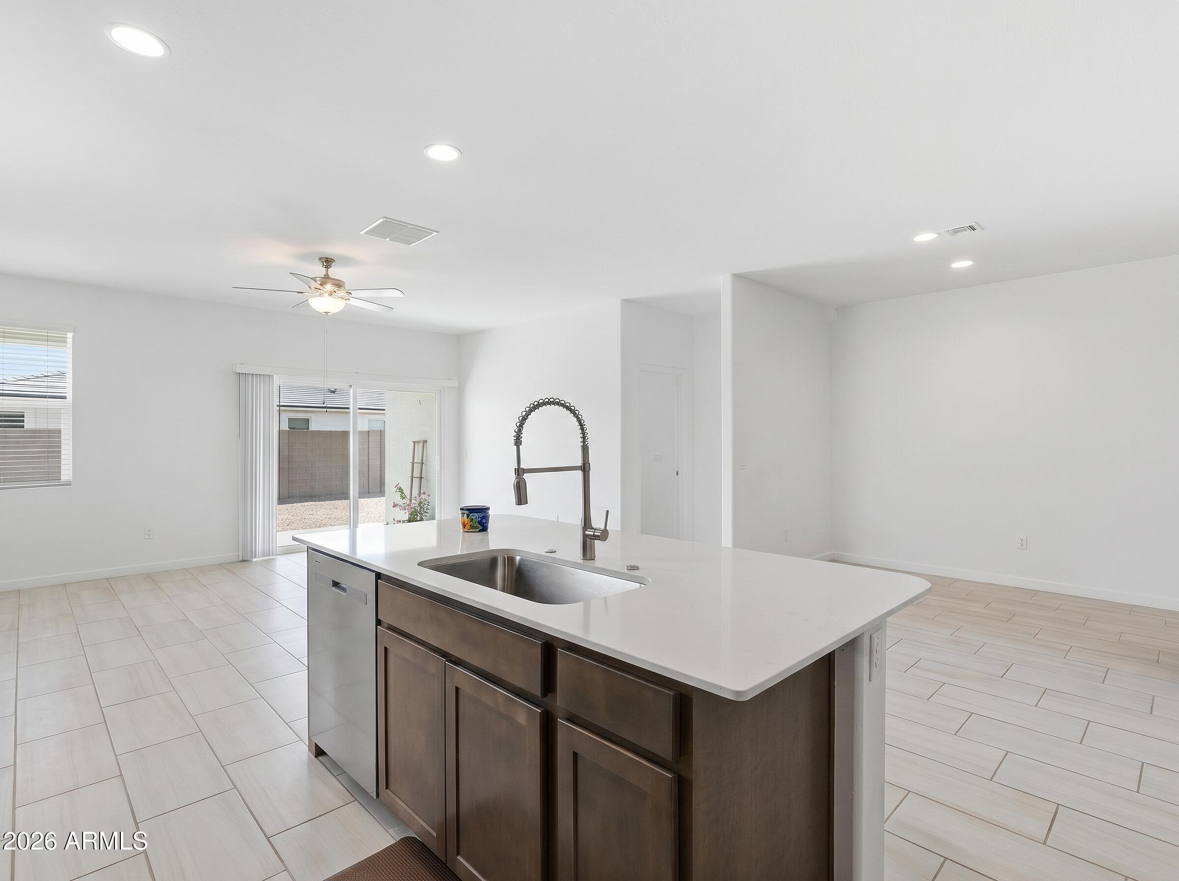 DESERT MOON ESTATES PHASE 2 PARCEL 5 - Residential