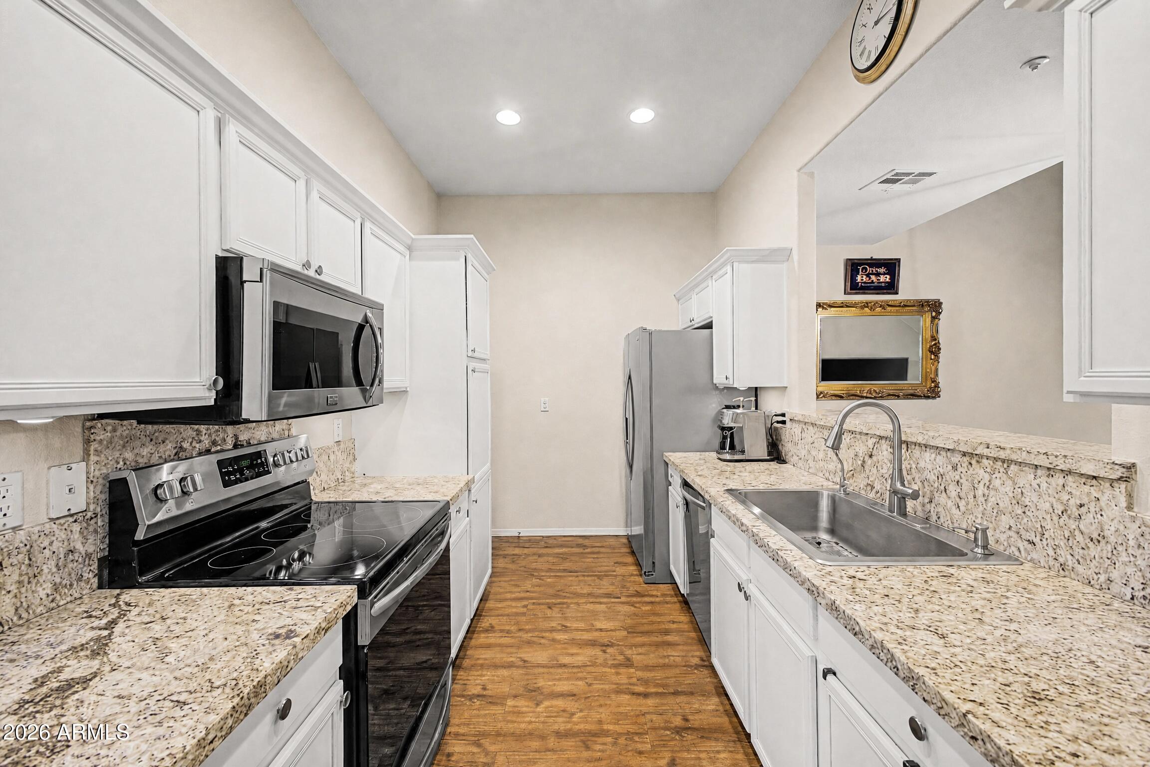 PEORIA ESTATES CONDOMINIUM - Residential