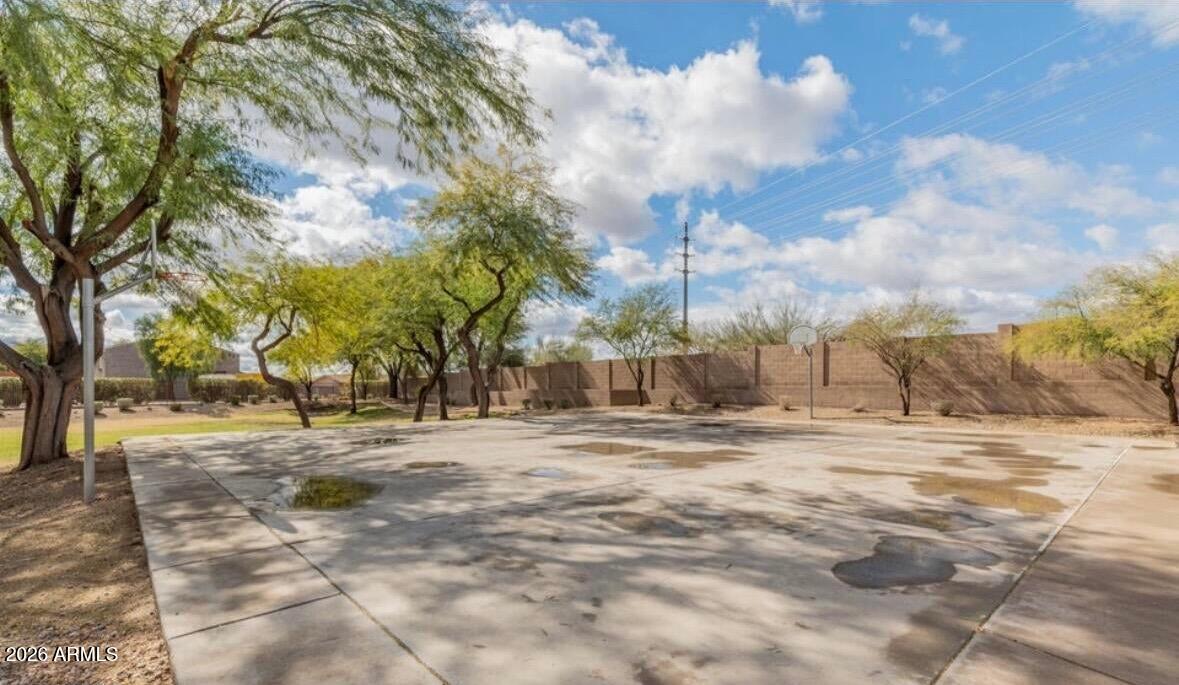 PEORIA ESTATES CONDOMINIUM - Residential