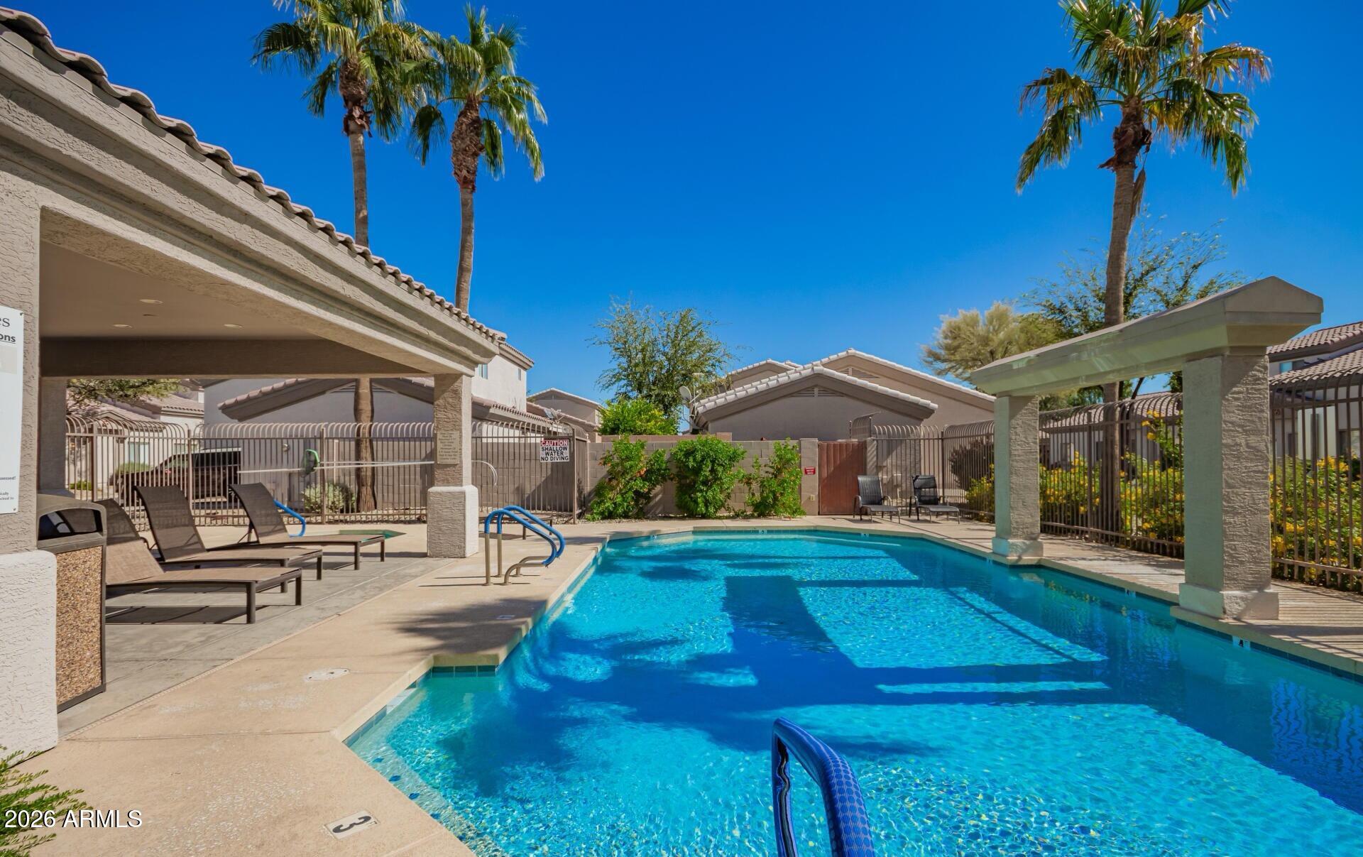 PEORIA ESTATES CONDOMINIUM - Residential