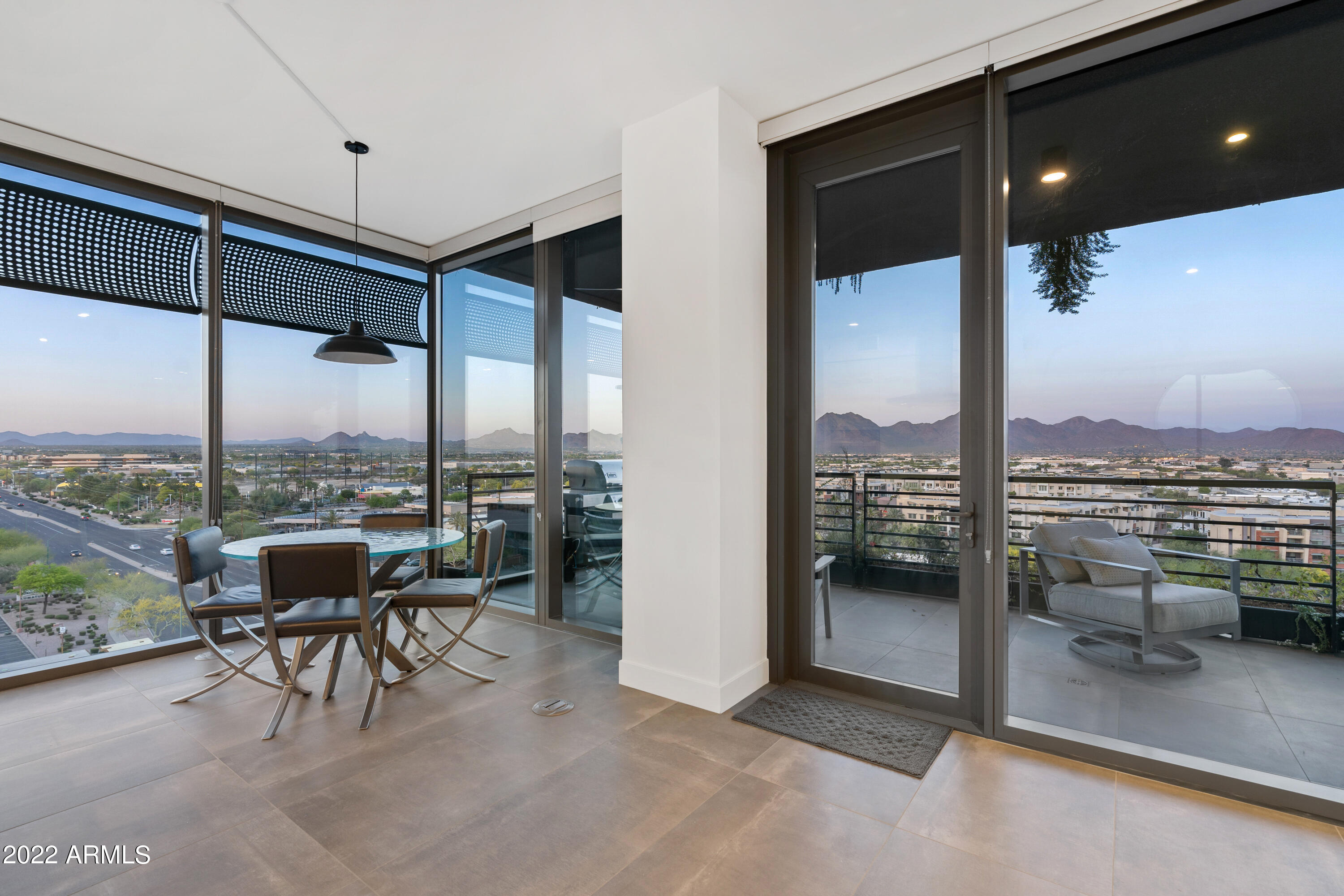 OPTIMA KIERLAND CENTER 7180 CONDOMINIUM 1ST AMD AN - Residential