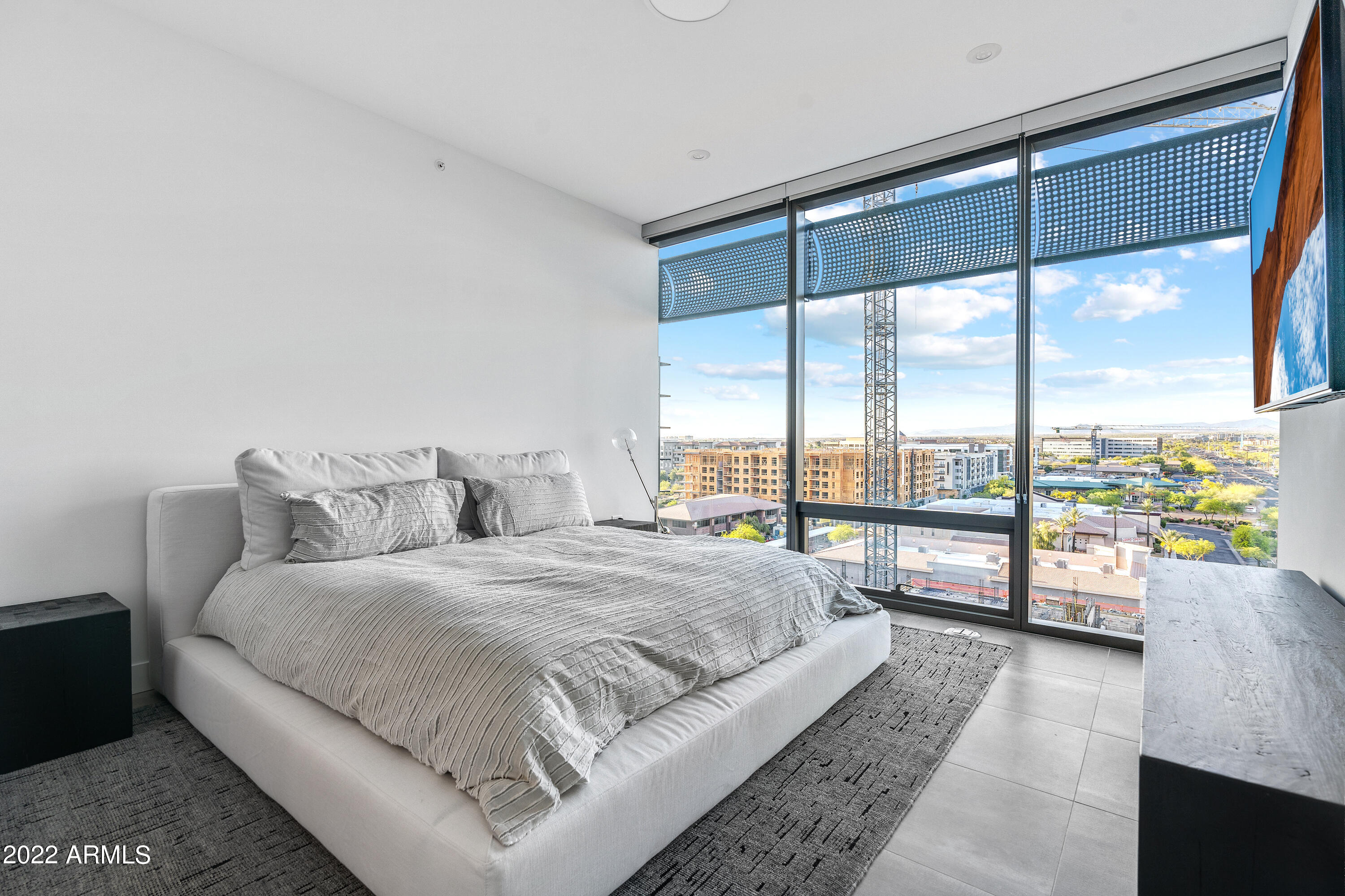 OPTIMA KIERLAND CENTER 7180 CONDOMINIUM 1ST AMD AN - Residential