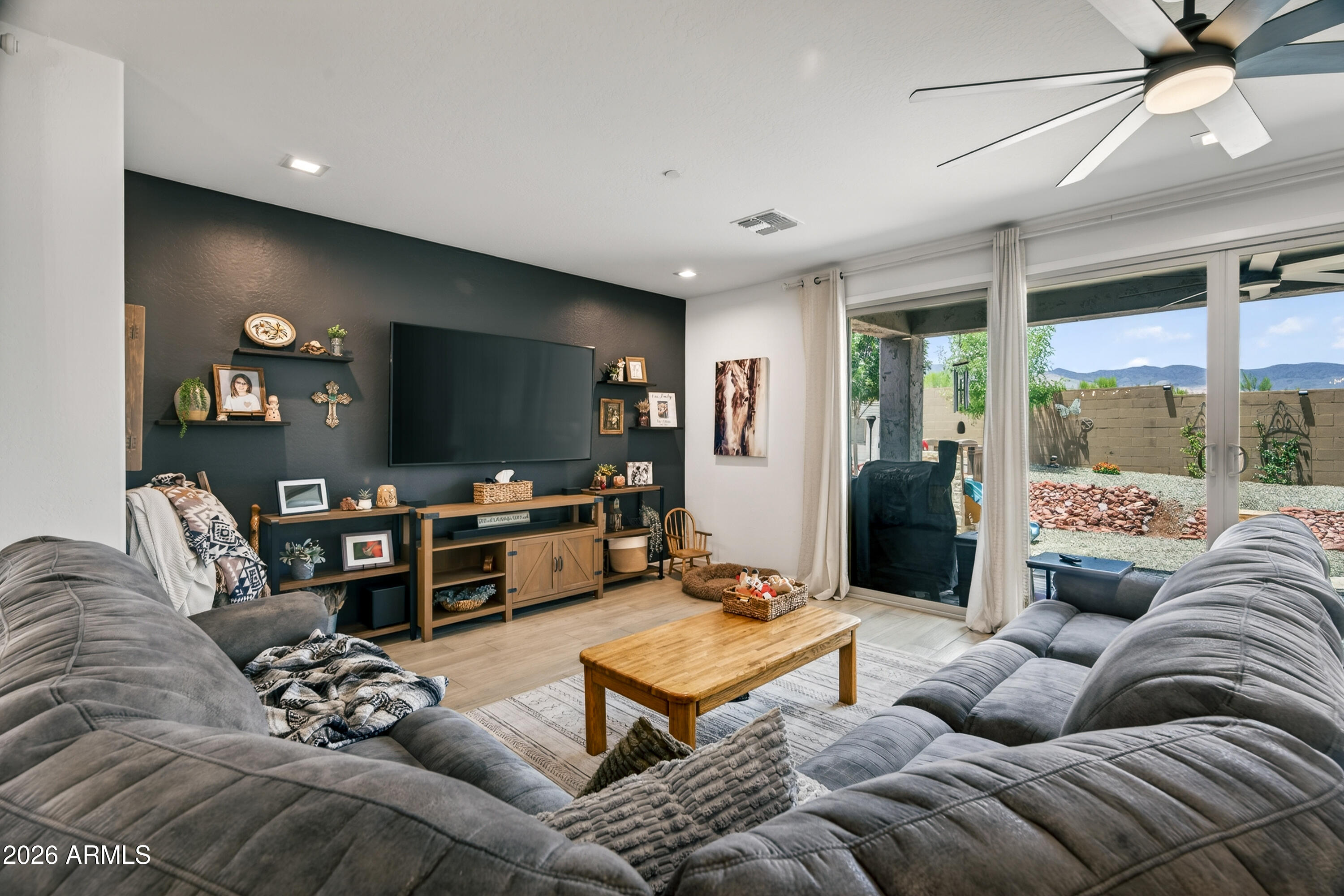 Mountain Gate - Residential