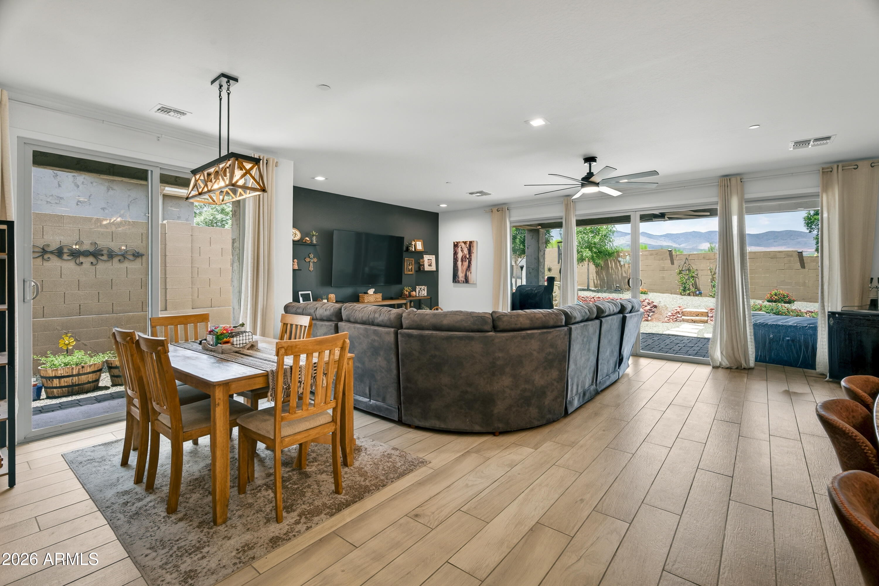Mountain Gate - Residential