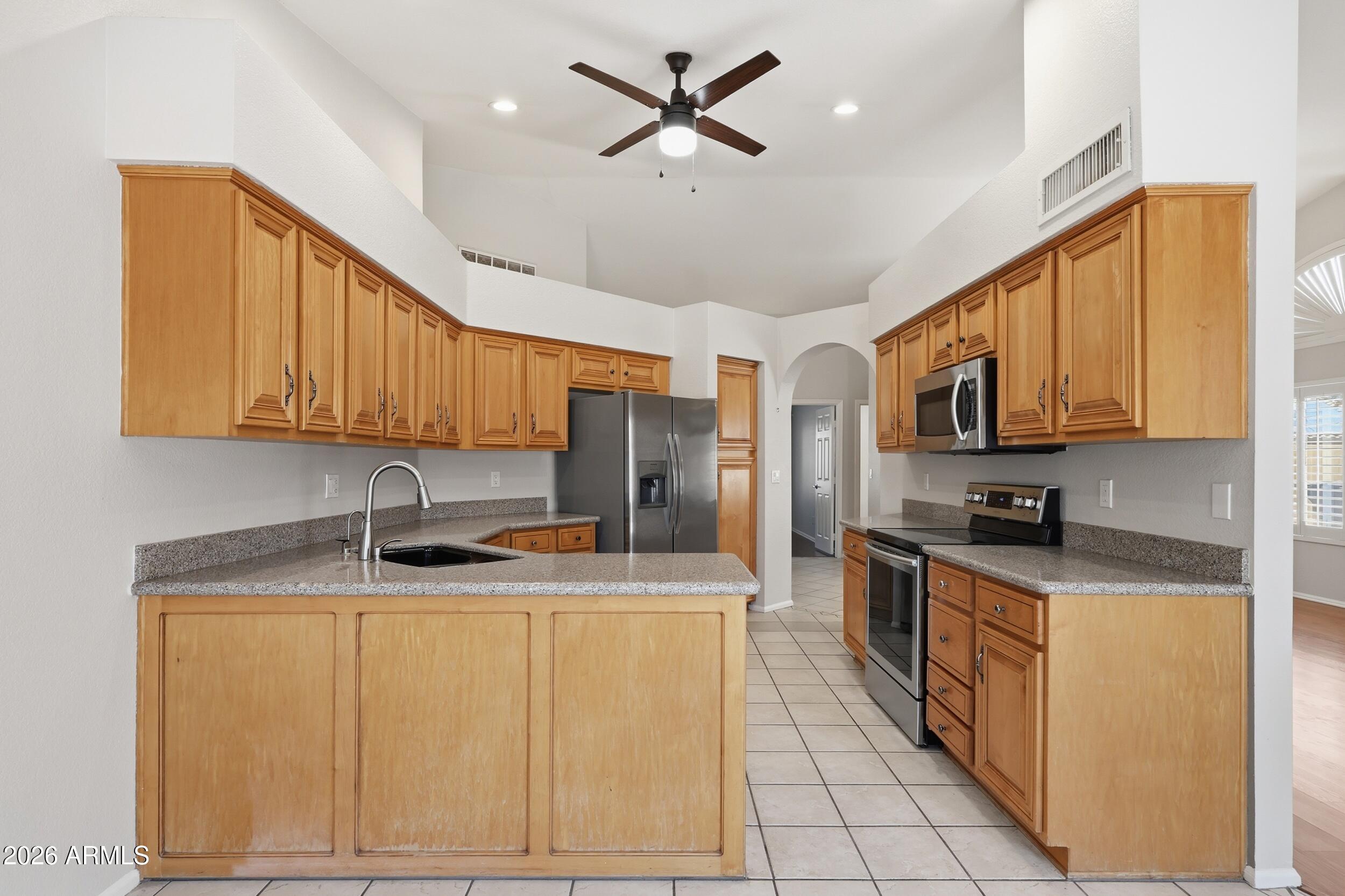 WARNER RANCH LANDING 2 - Residential Lease