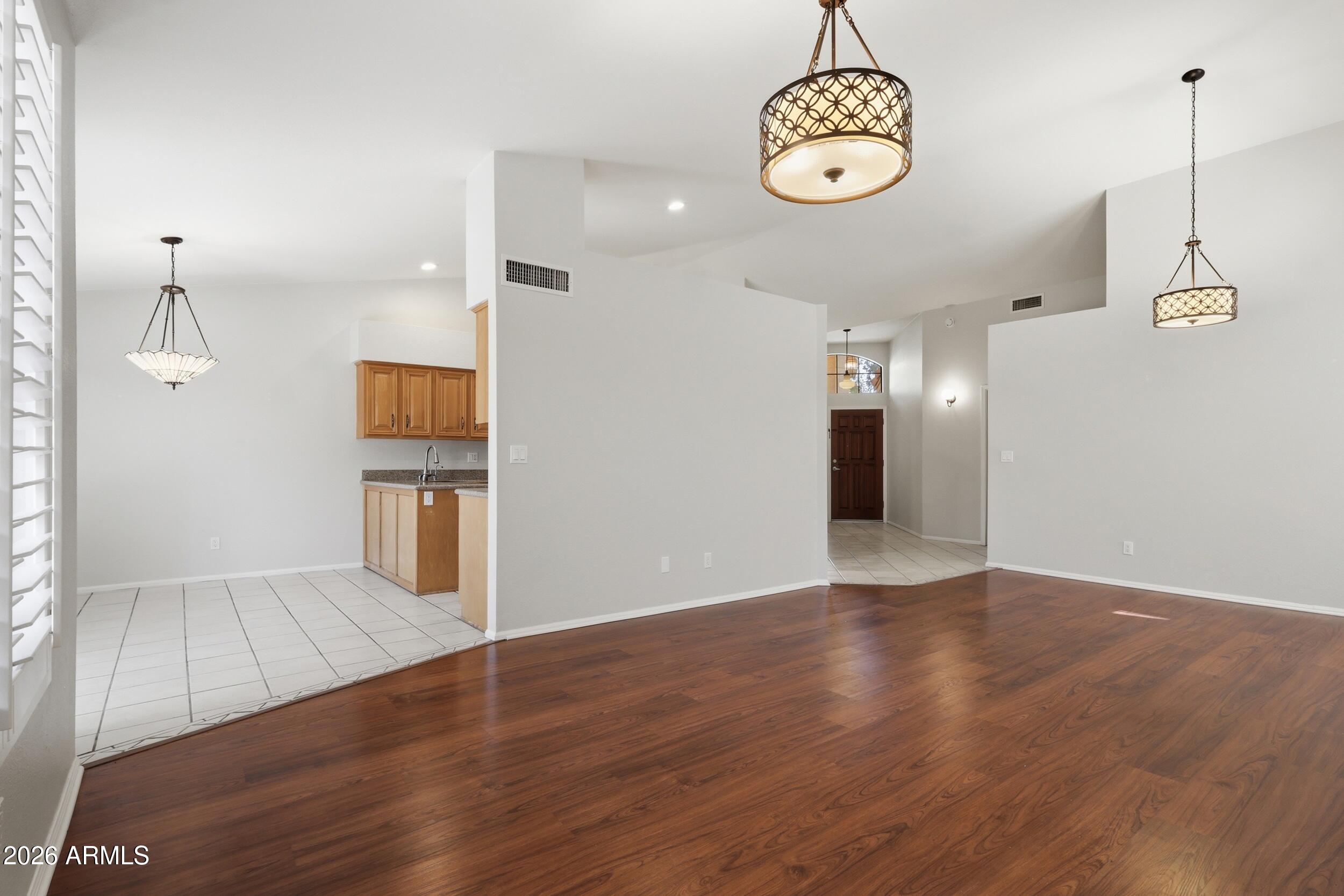 WARNER RANCH LANDING 2 - Residential Lease