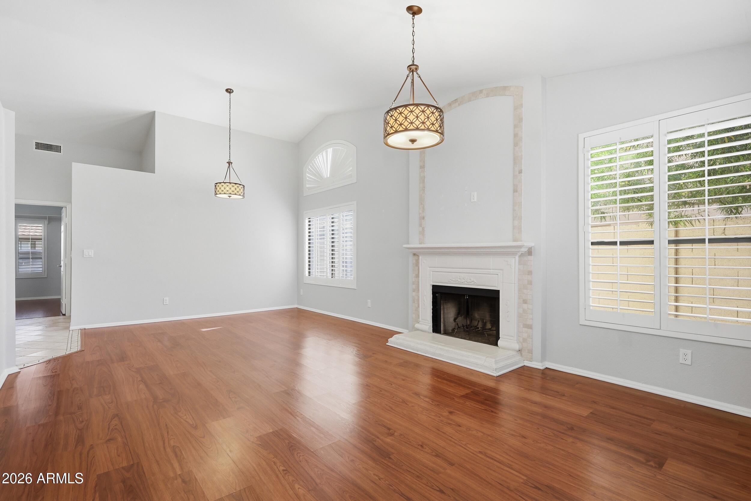 WARNER RANCH LANDING 2 - Residential Lease
