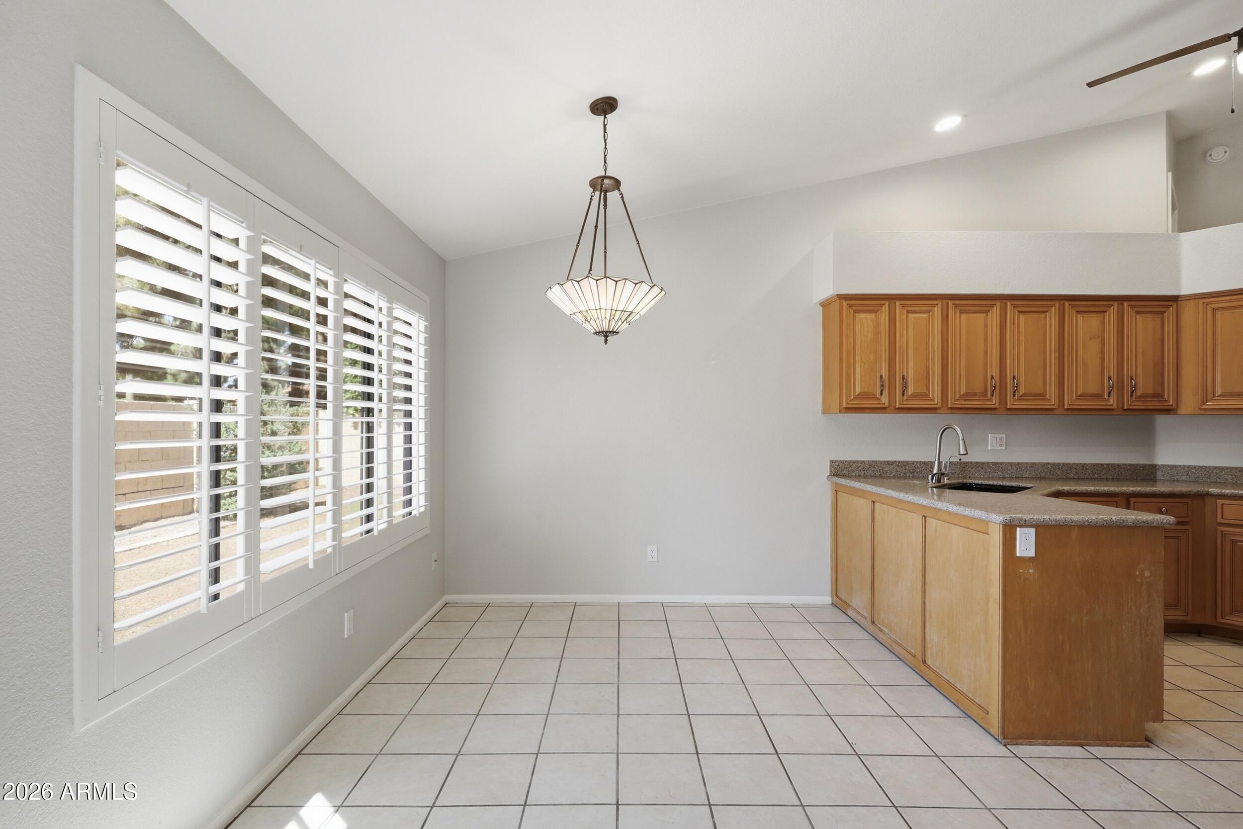 WARNER RANCH LANDING 2 - Residential Lease