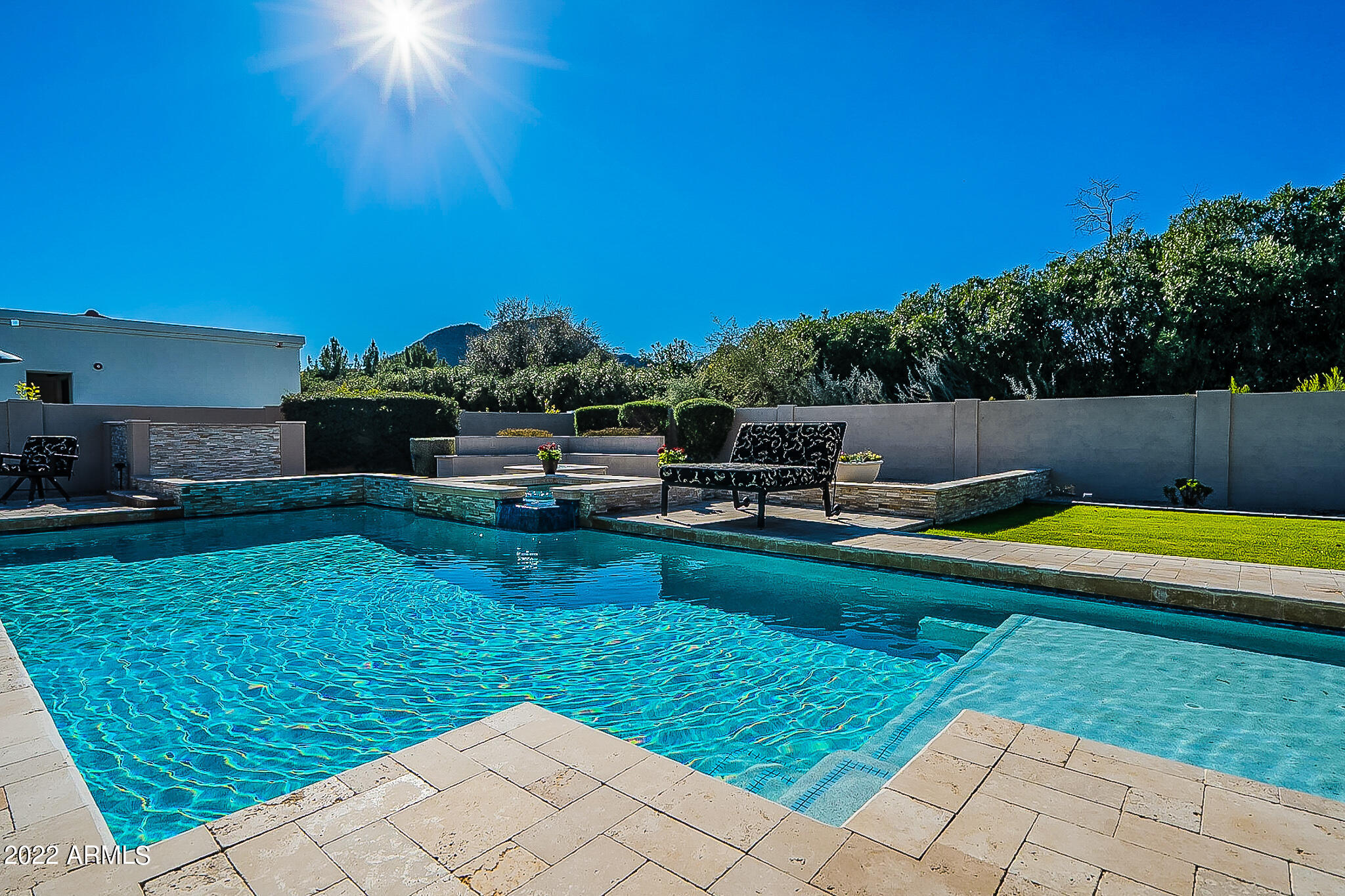 MERRILL CANTATIERRA - Residential