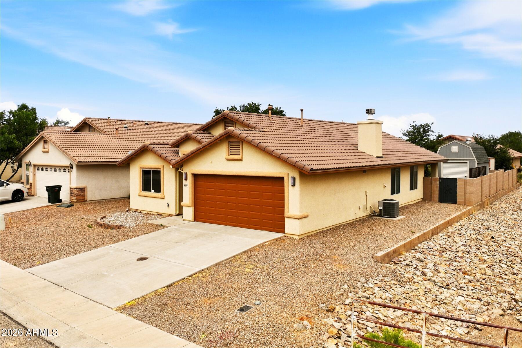 CAMPSTONE - Residential