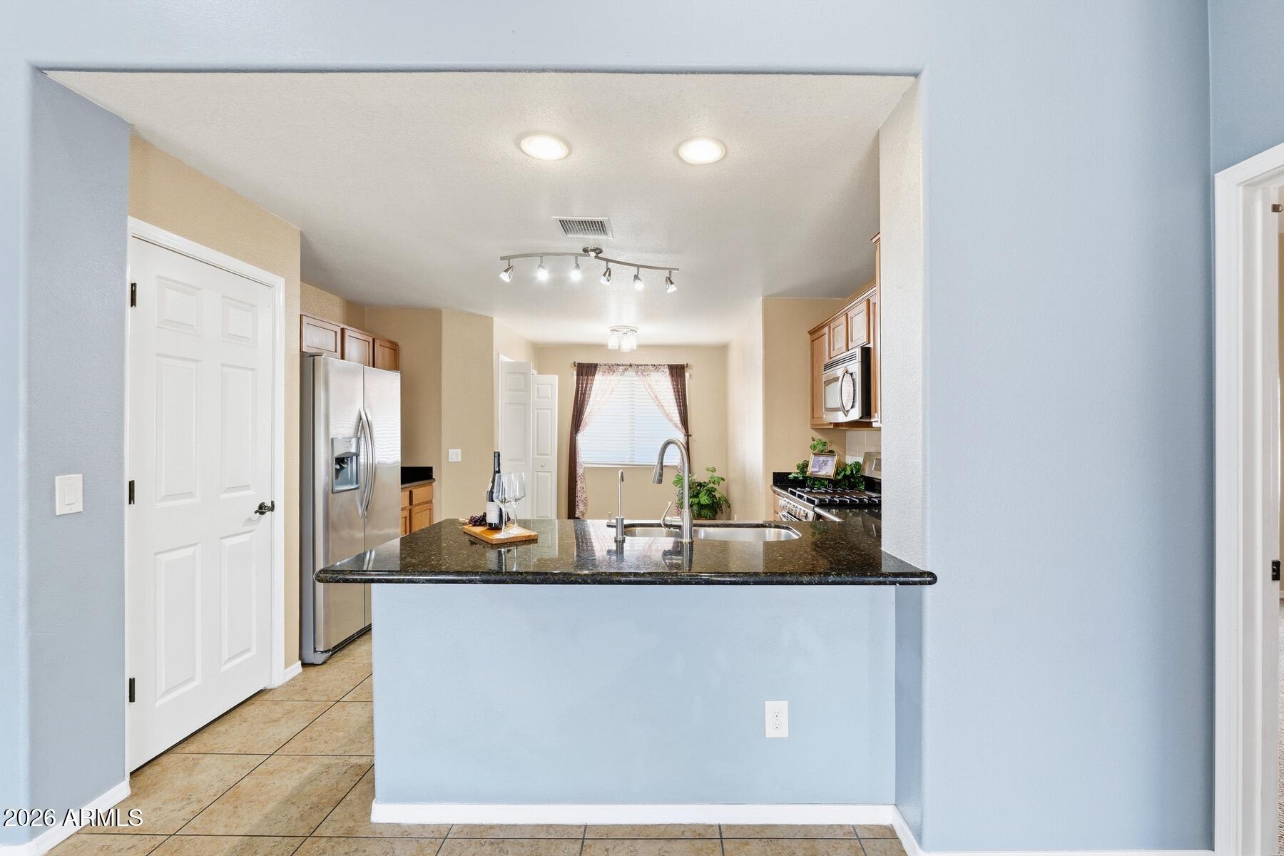 CAMPSTONE - Residential