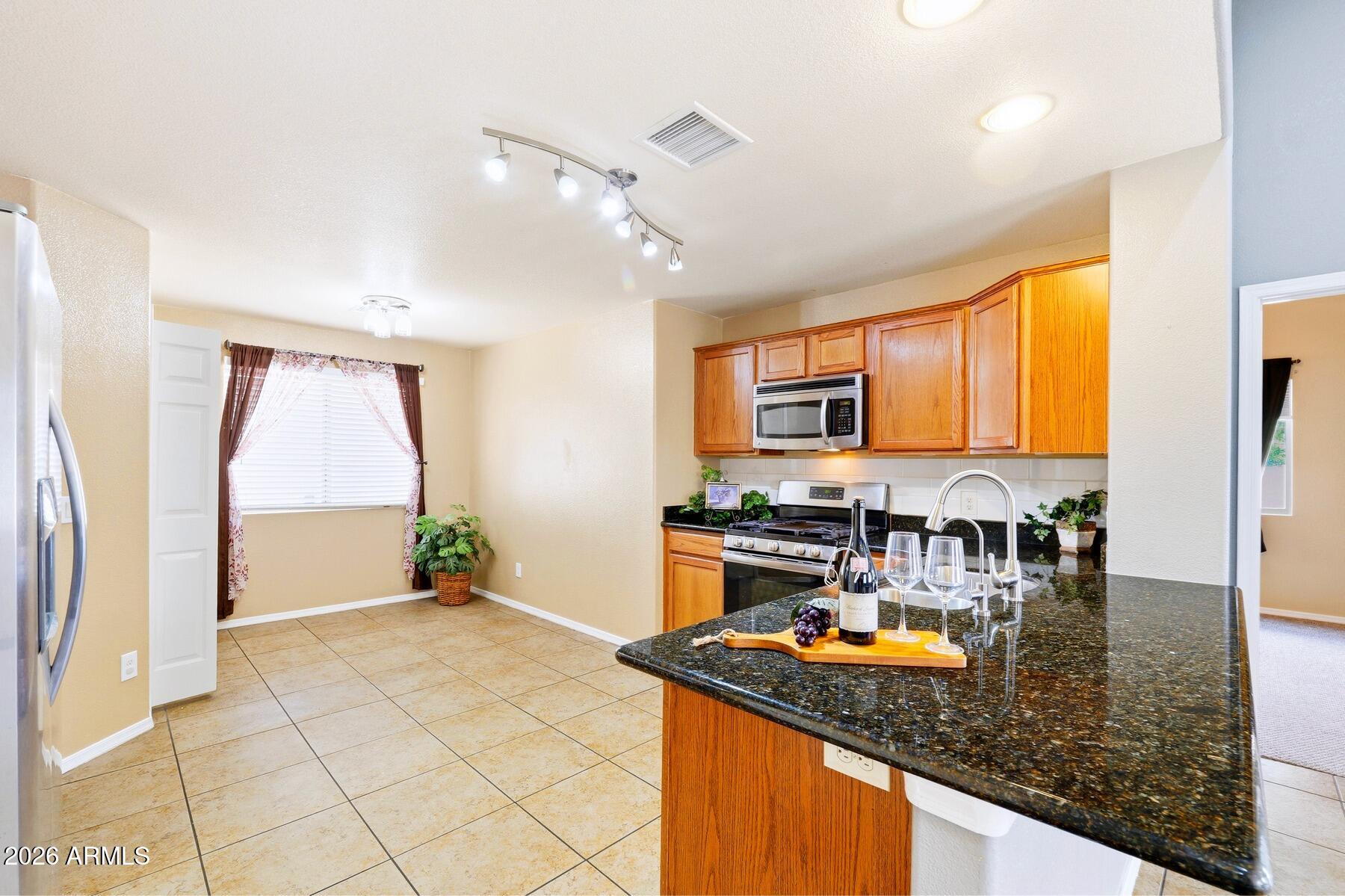 CAMPSTONE - Residential