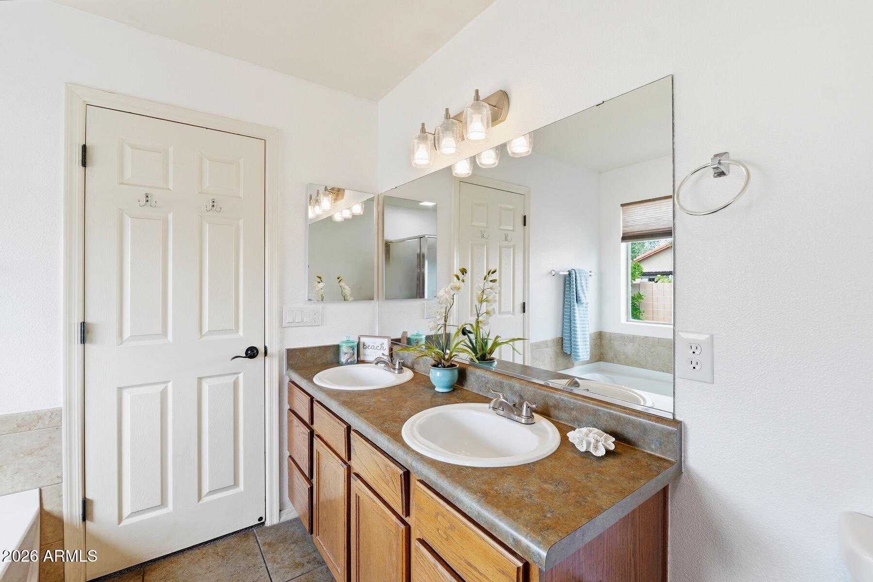 CAMPSTONE - Residential