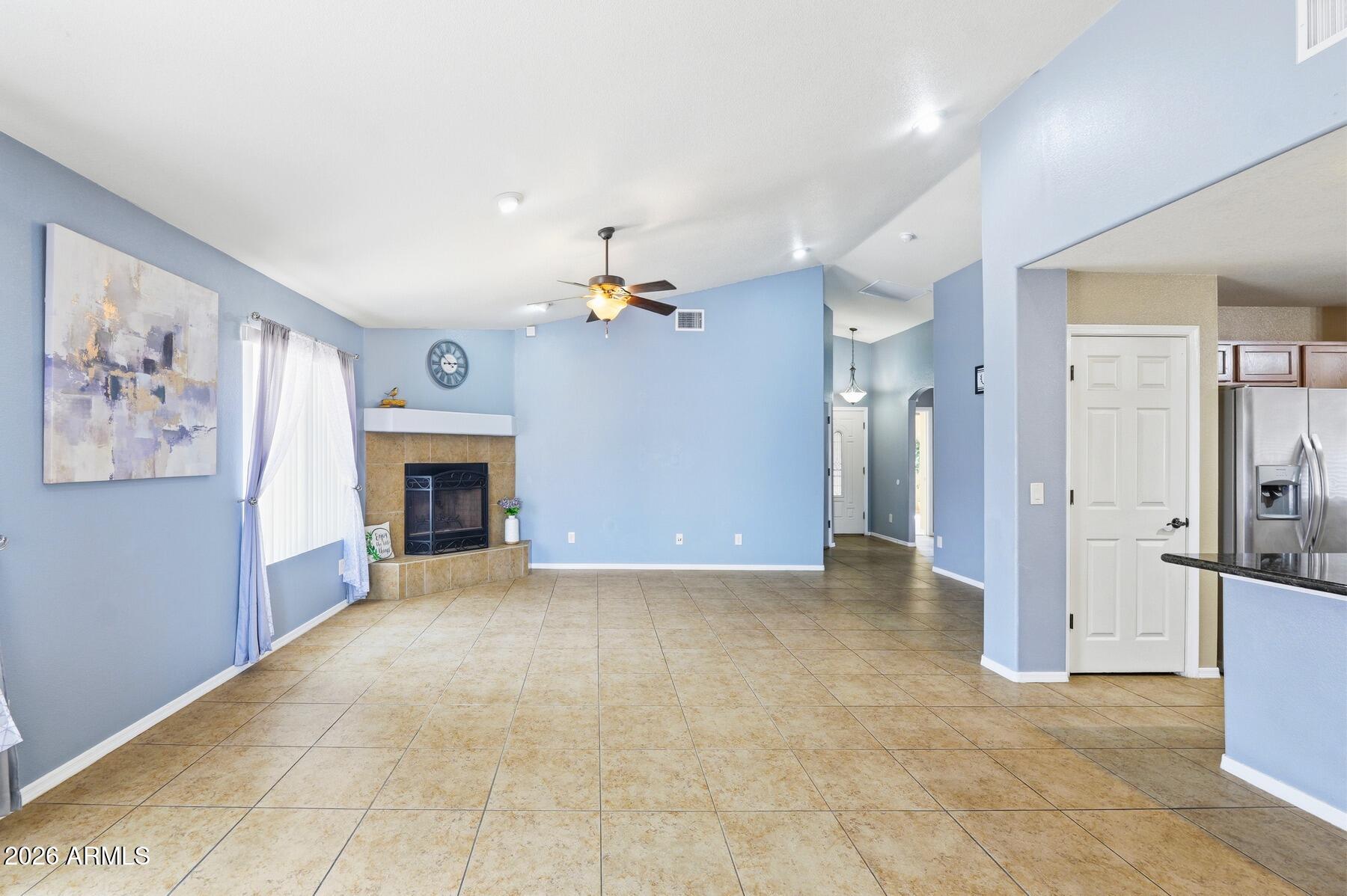 CAMPSTONE - Residential