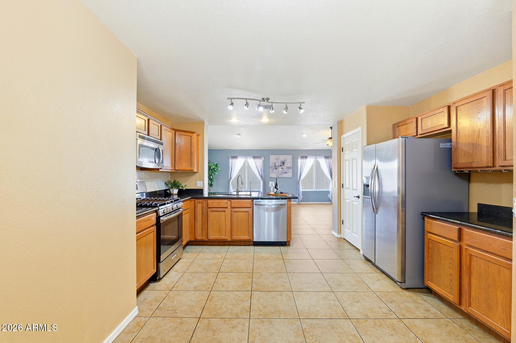 CAMPSTONE - Residential