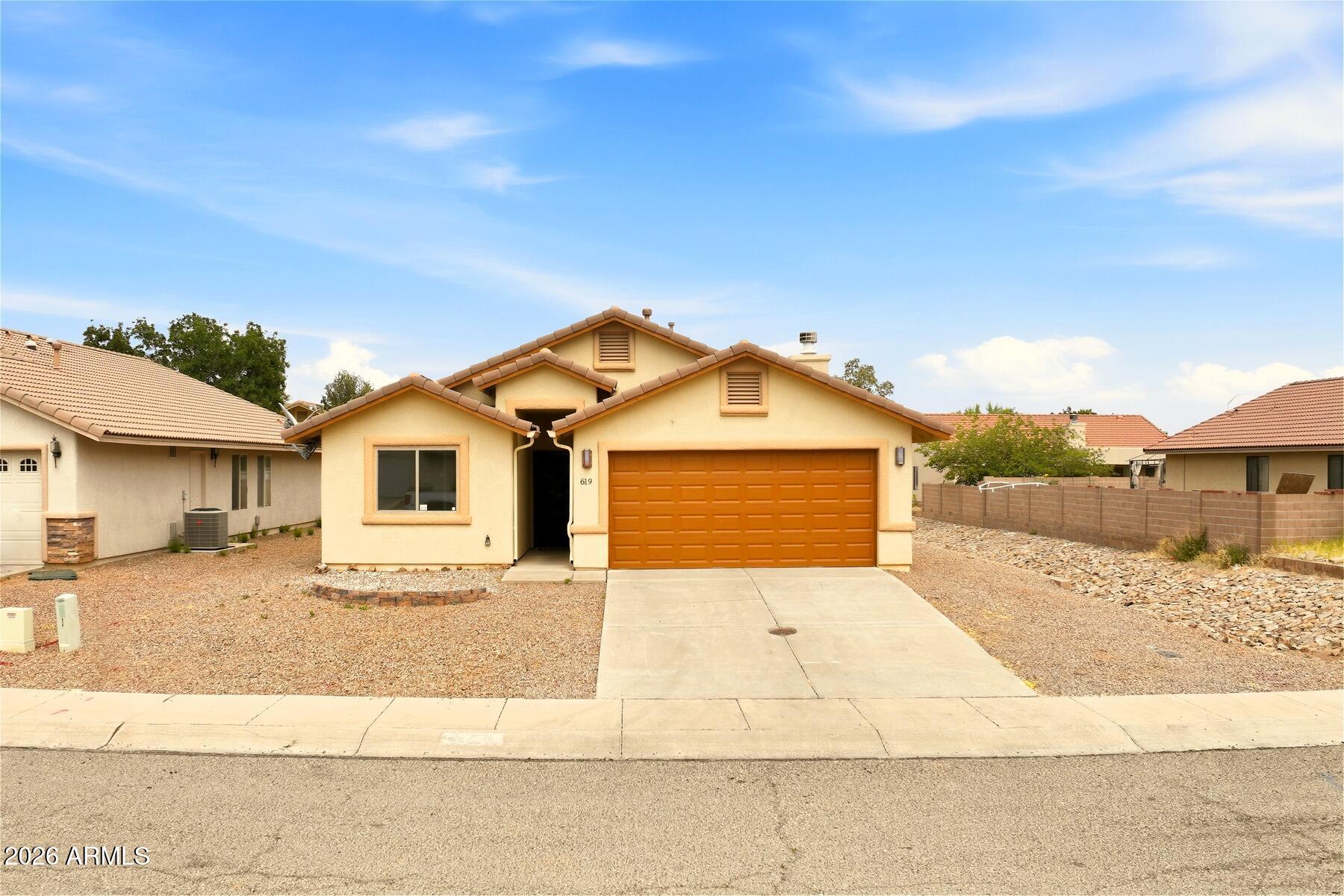 CAMPSTONE - Residential