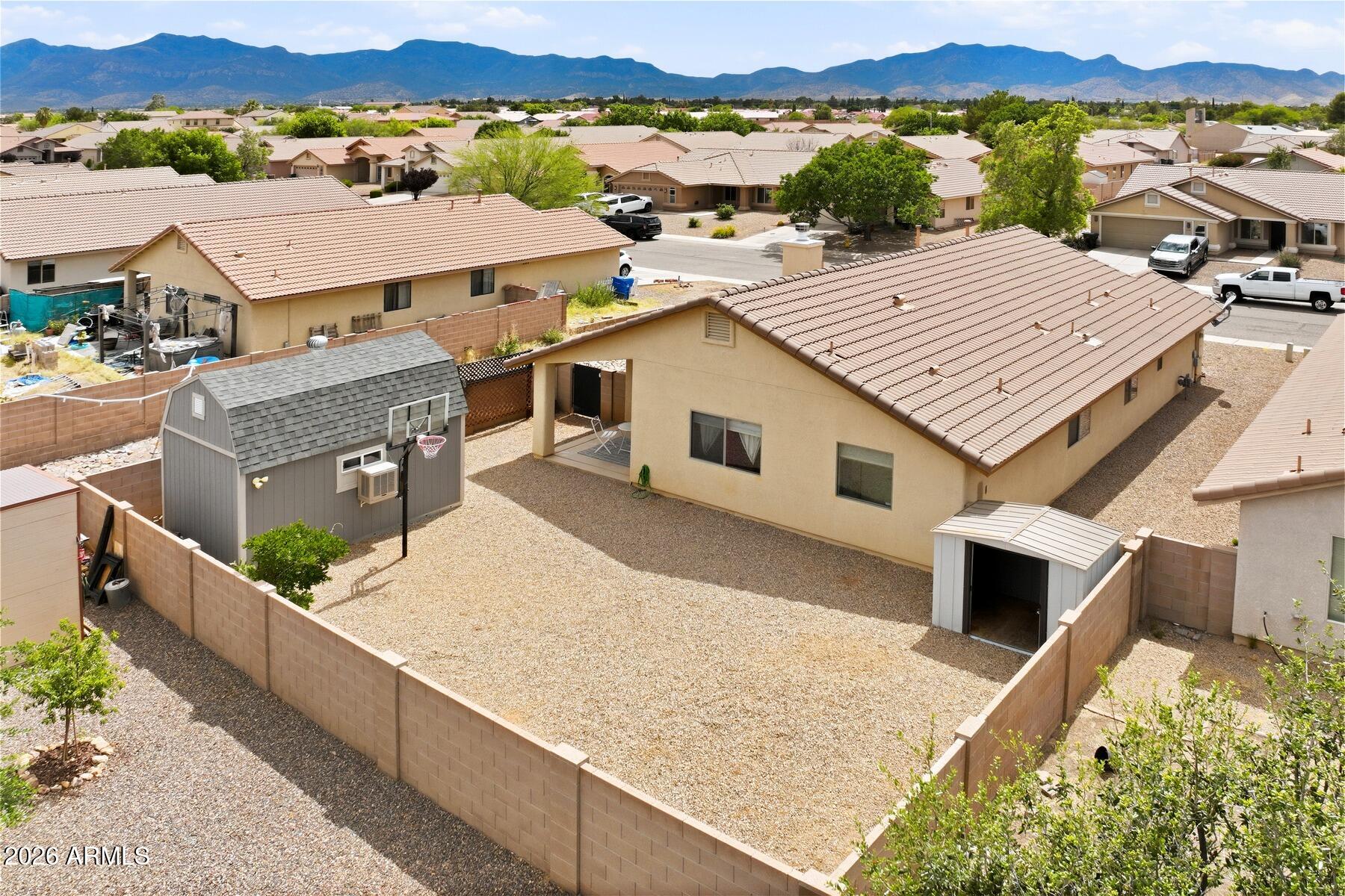 CAMPSTONE - Residential