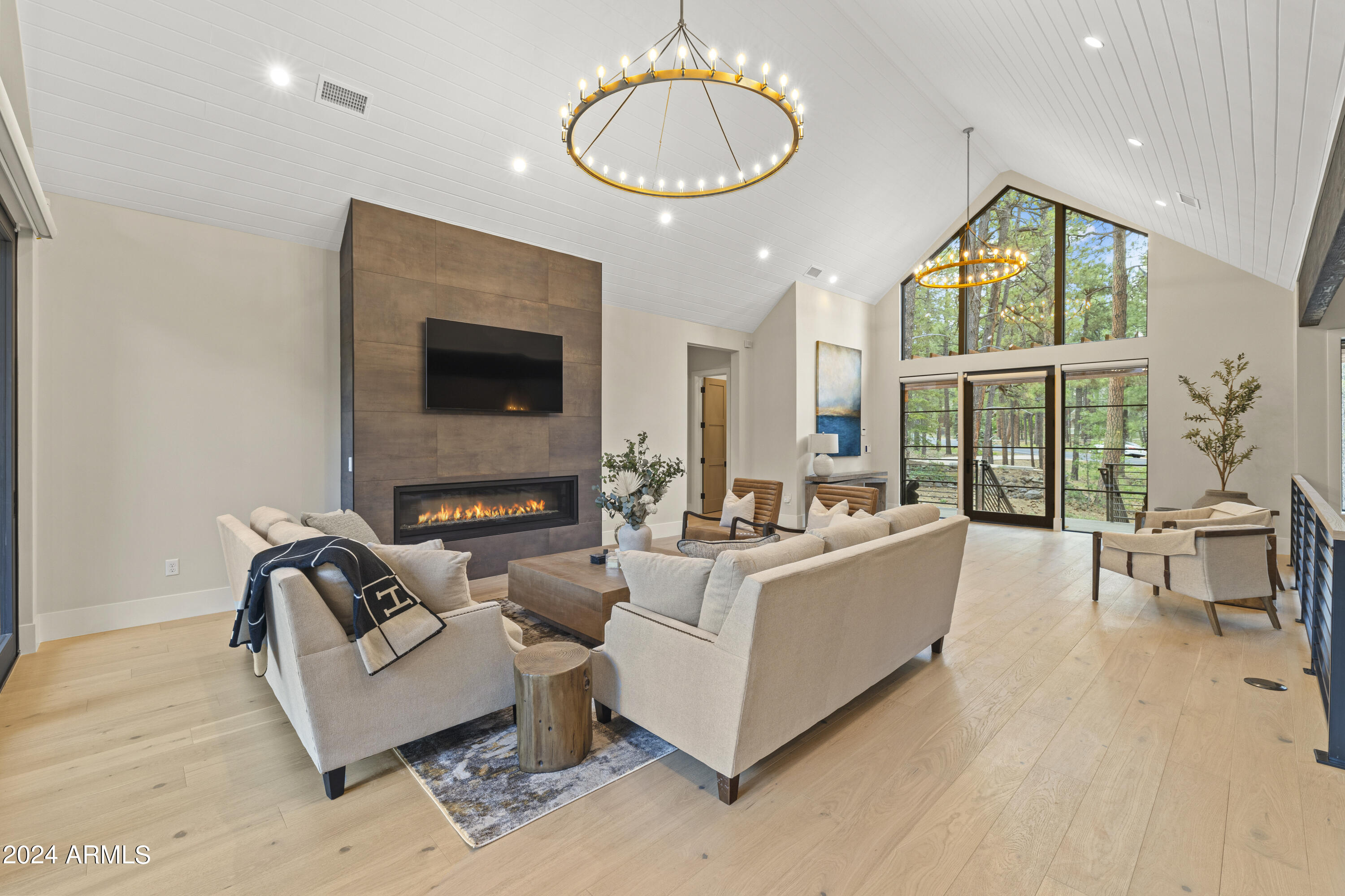 FOREST HIGHLANDS 4 - Residential