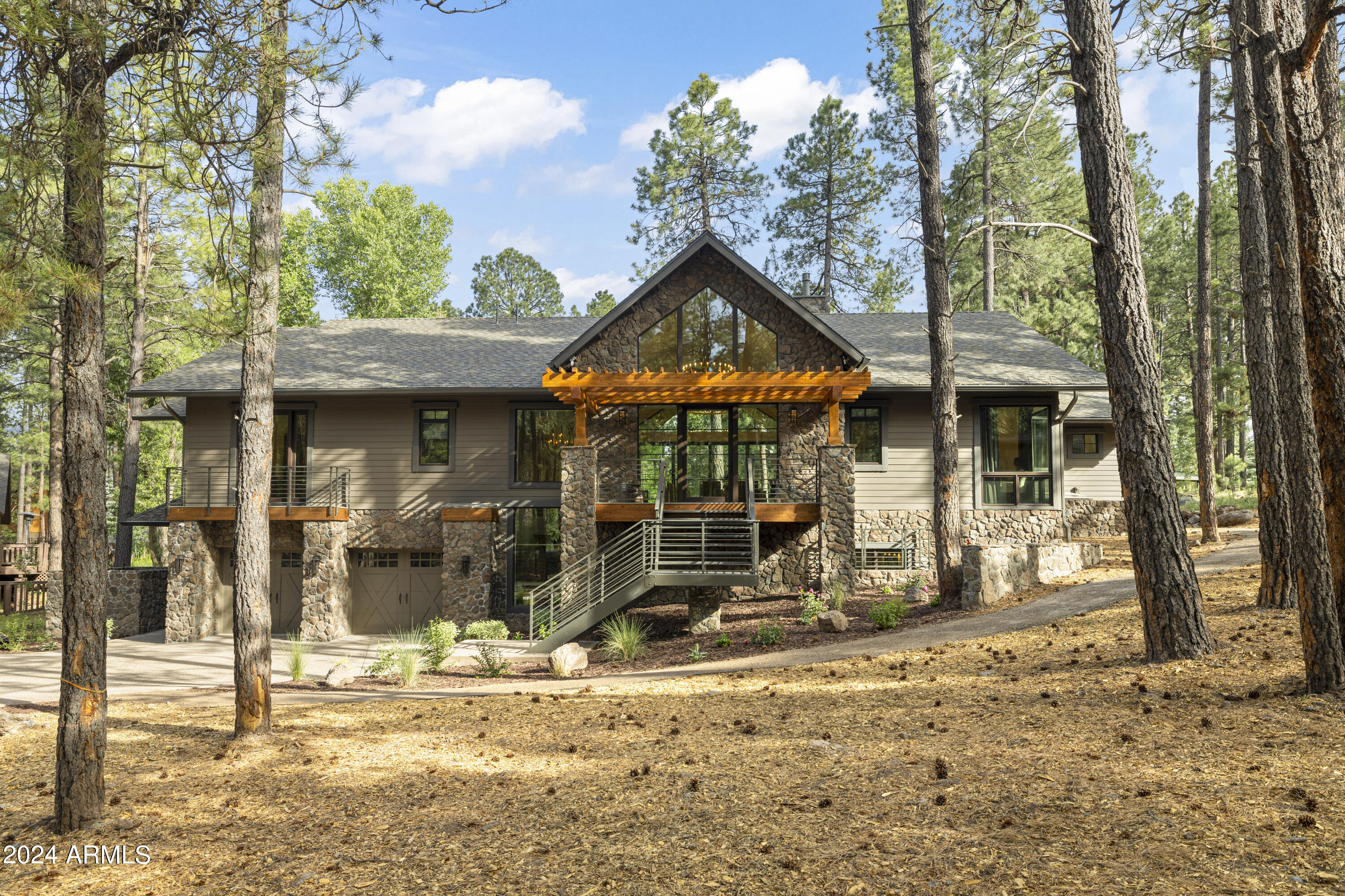 FOREST HIGHLANDS 4 - Residential