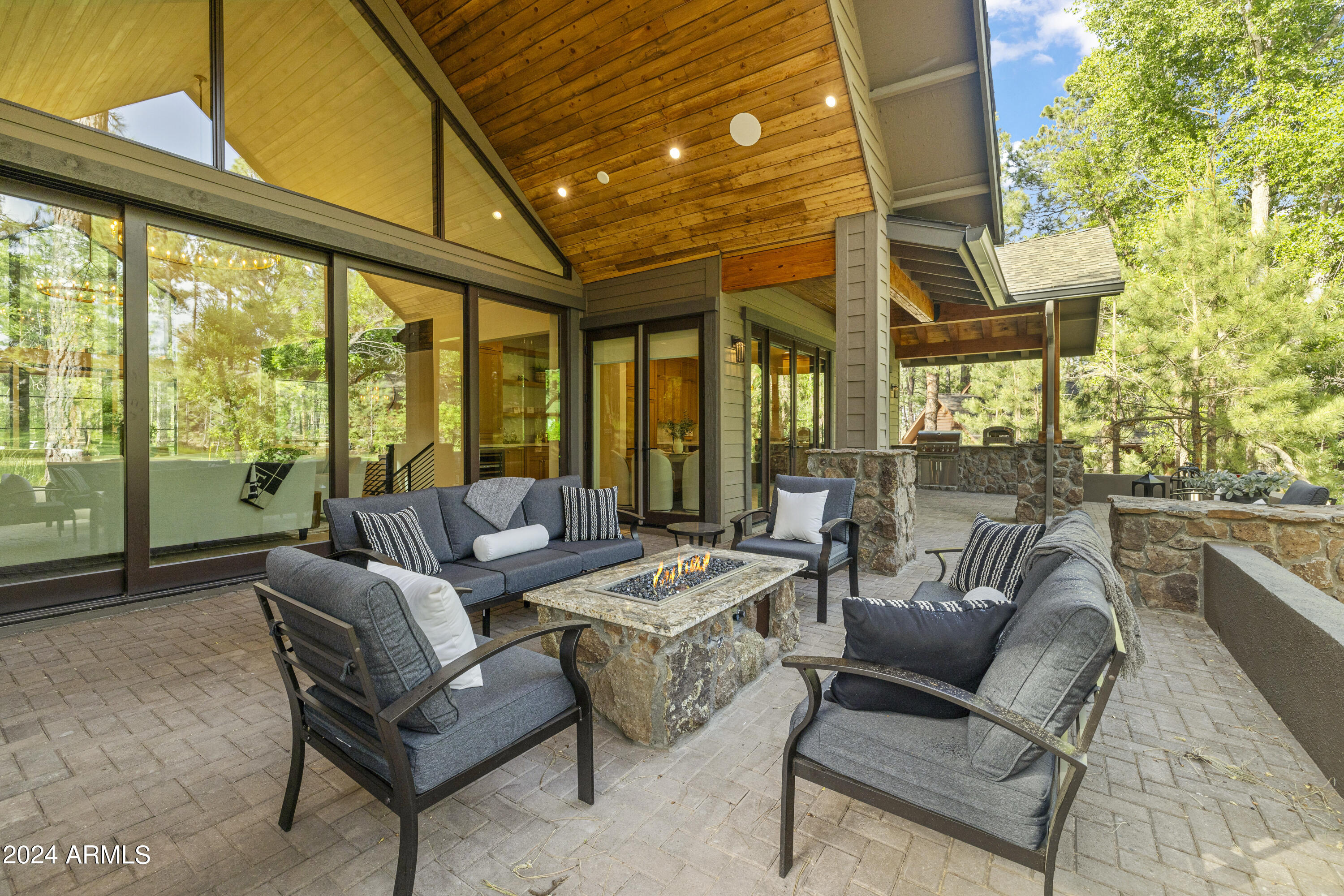 FOREST HIGHLANDS 4 - Residential