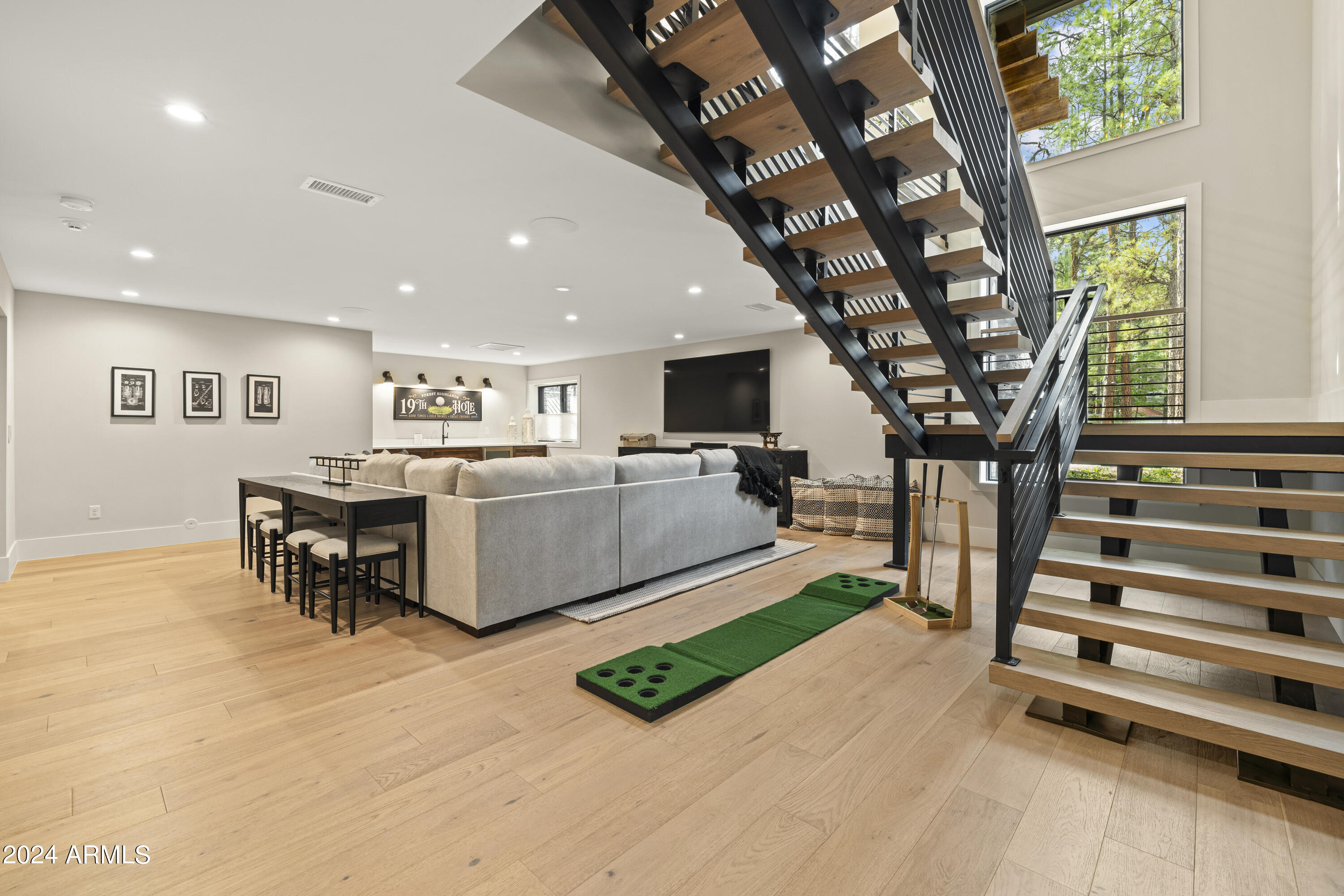 FOREST HIGHLANDS 4 - Residential