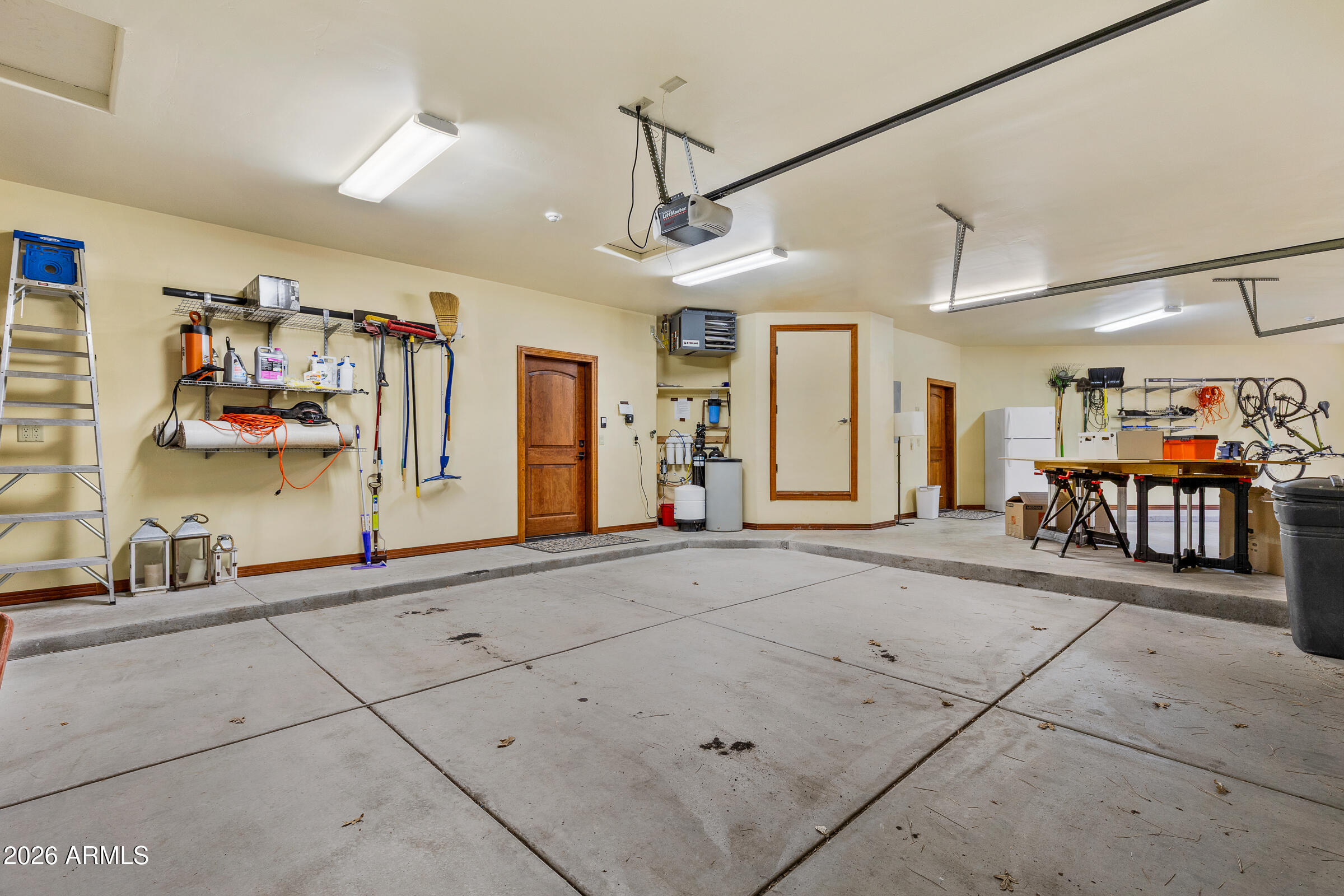 LOCKETT RANCHES - Residential