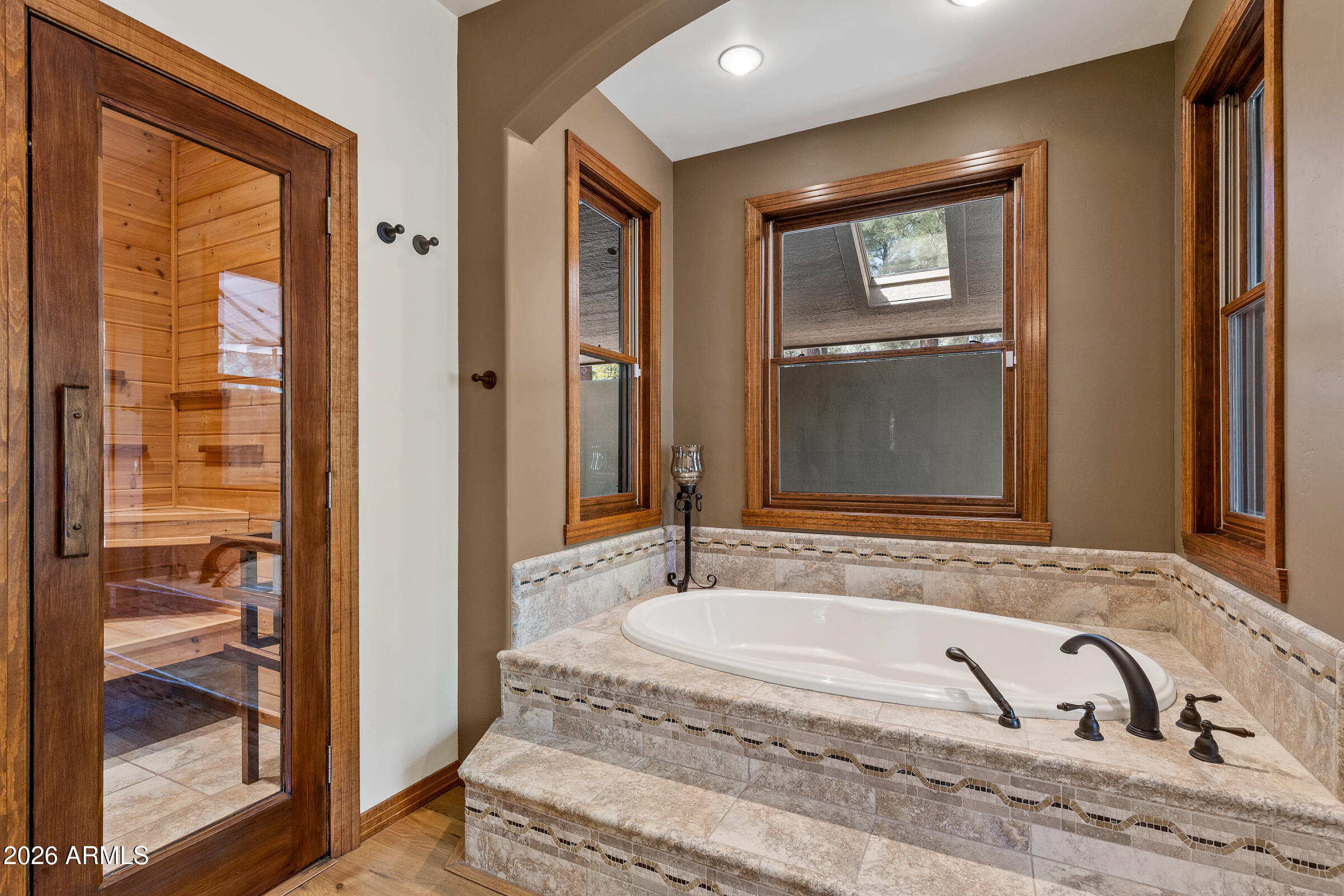 LOCKETT RANCHES - Residential