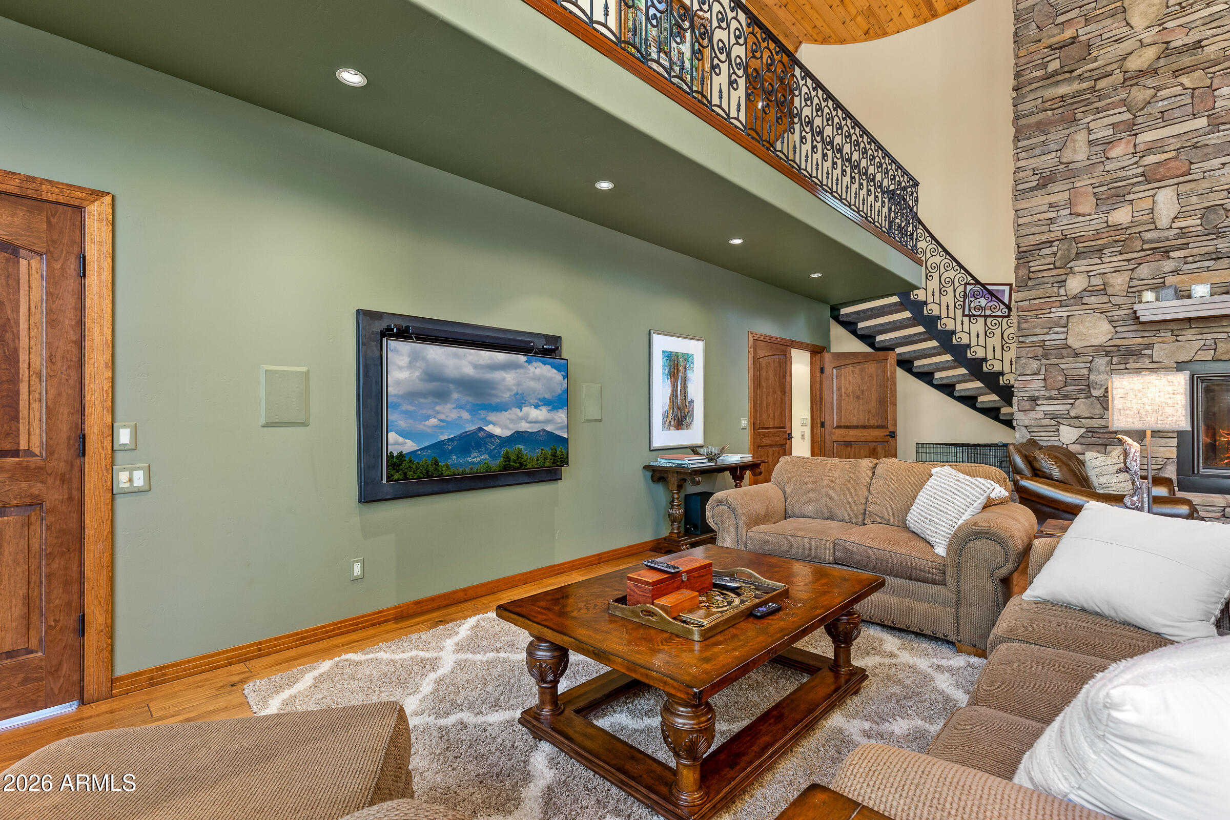 LOCKETT RANCHES - Residential